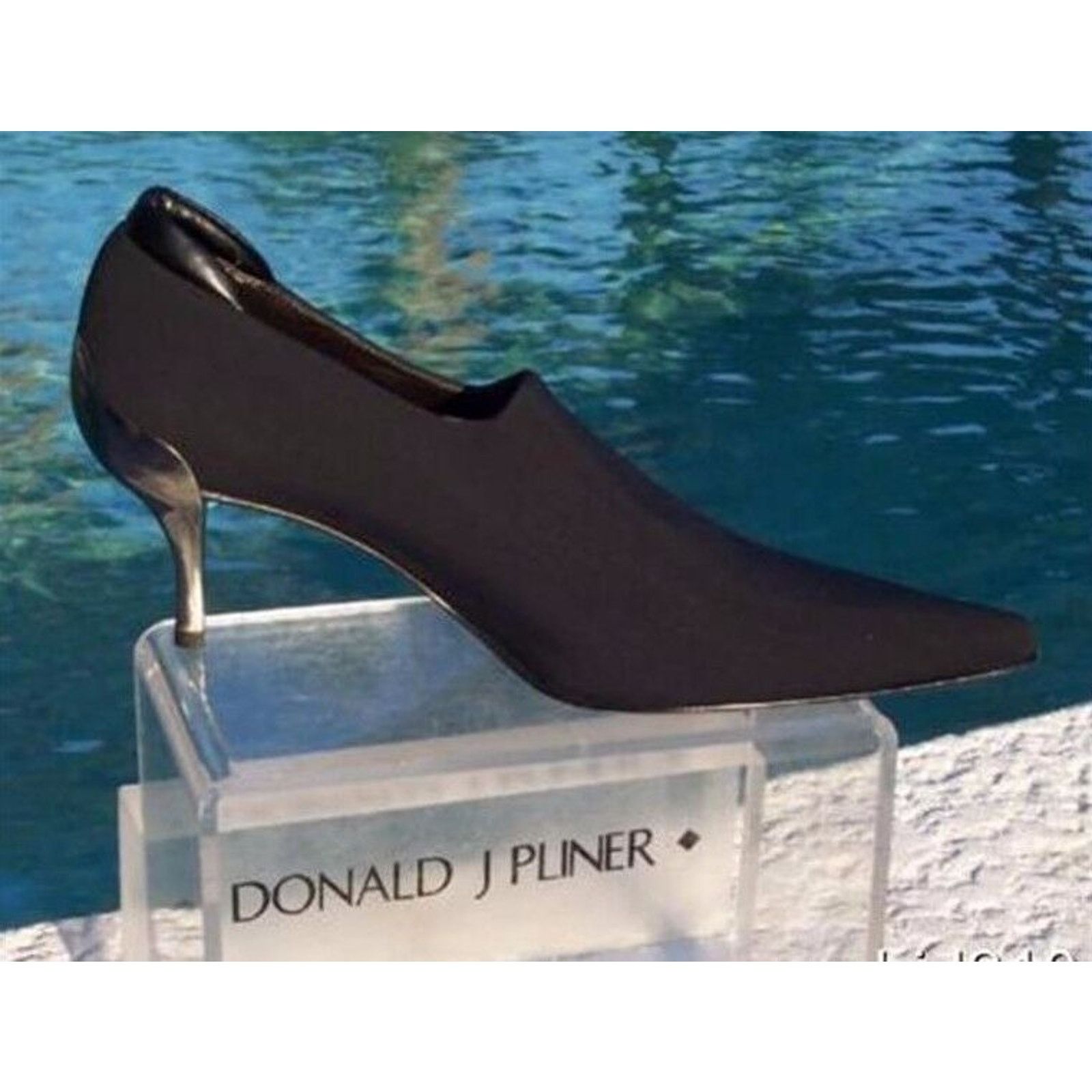 Donald Pliner Donald Pliner Leather Shoe Pump Crepe Elastic Stretch $340 Size US 6 / IT 36 - 6 Thumbnail