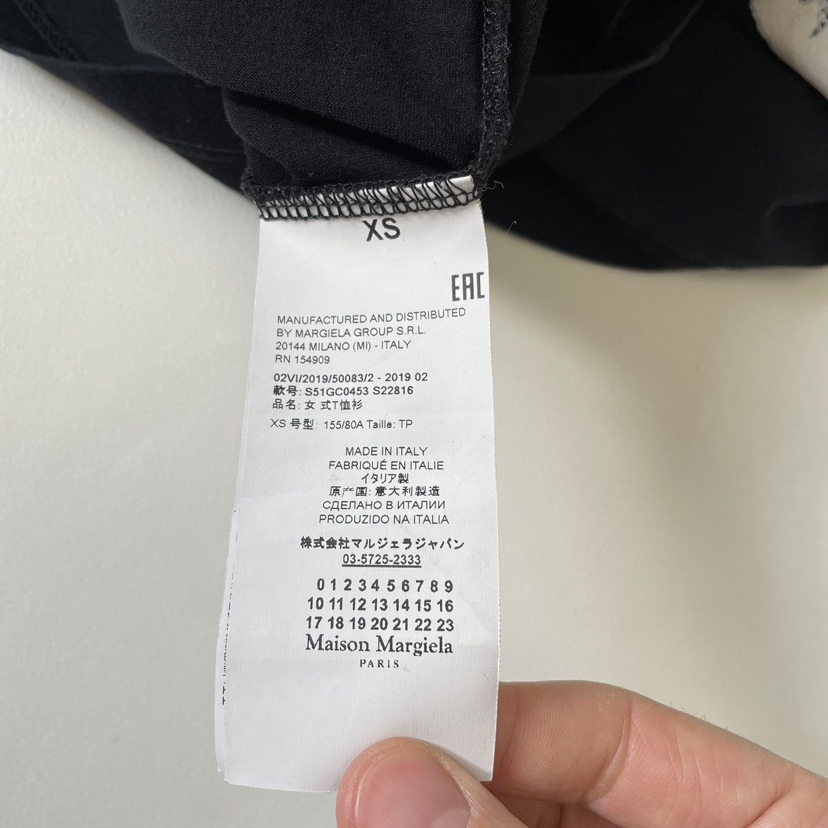 Maison Margiela A/W 19 ‘Tabi Foot Print’ Black T Shirt Size S / US 4 / IT 40 - 10 Thumbnail