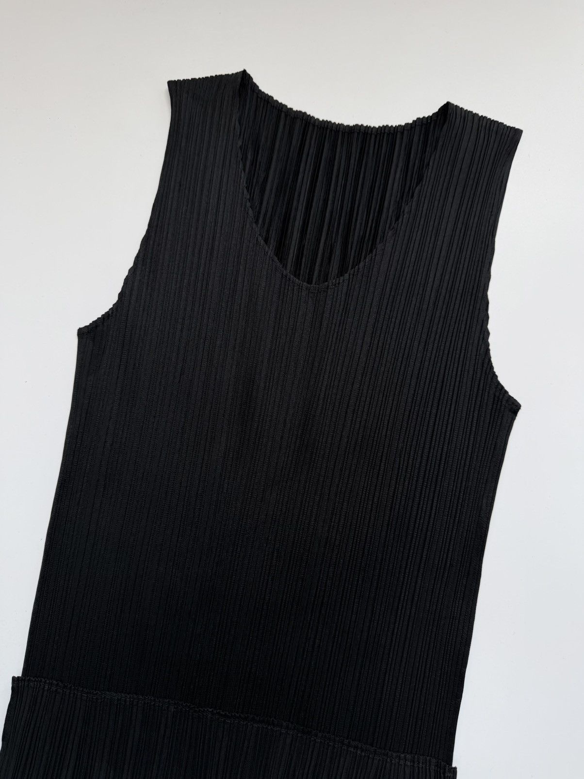 Pleats Please Issey Miyake Pleats Please AW2000 Side Split Sleeveless Top Size M / US 6-8 / IT 42-44 - 3 Thumbnail