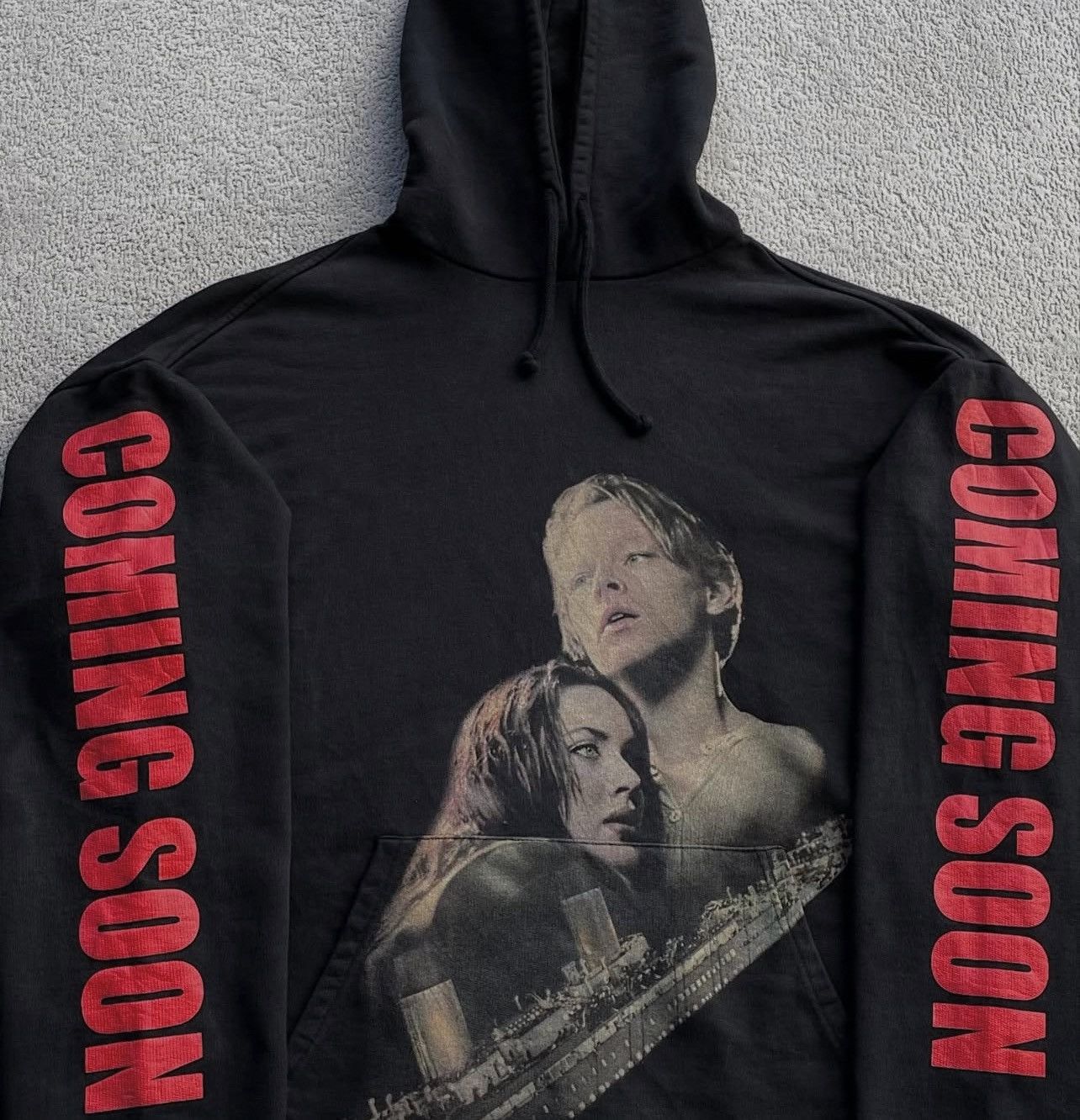 Vetements Coming Soon Titanic ‘thick version’ Hoodie Size US M / EU 48-50 / 2 - 14 Thumbnail