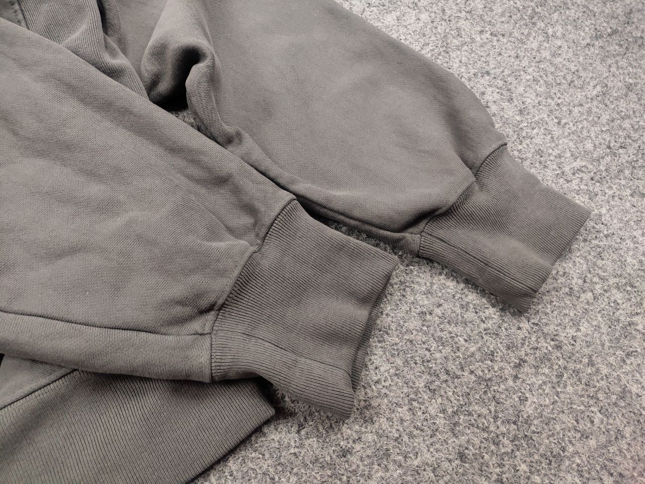 Undefeated Undefeated Zip up Gray Hoodie Big Embroidery Logo Size US L / EU 52-54 / 3 - 9 Thumbnail