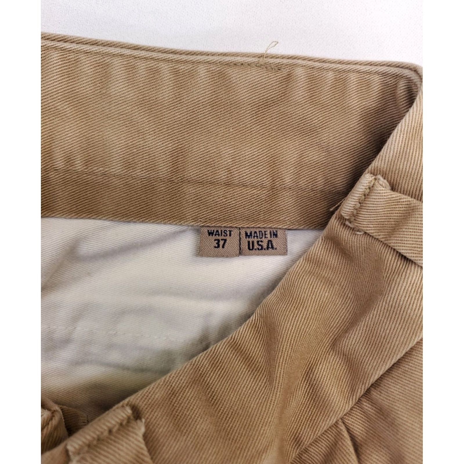 Bills Khakis Bills Khakis Pants Tan Pleated Made USA Mens 37 Inseam 31 Beige Chino Regular 37 x 31 Mens Size US 37 - 2 Thumbnail
