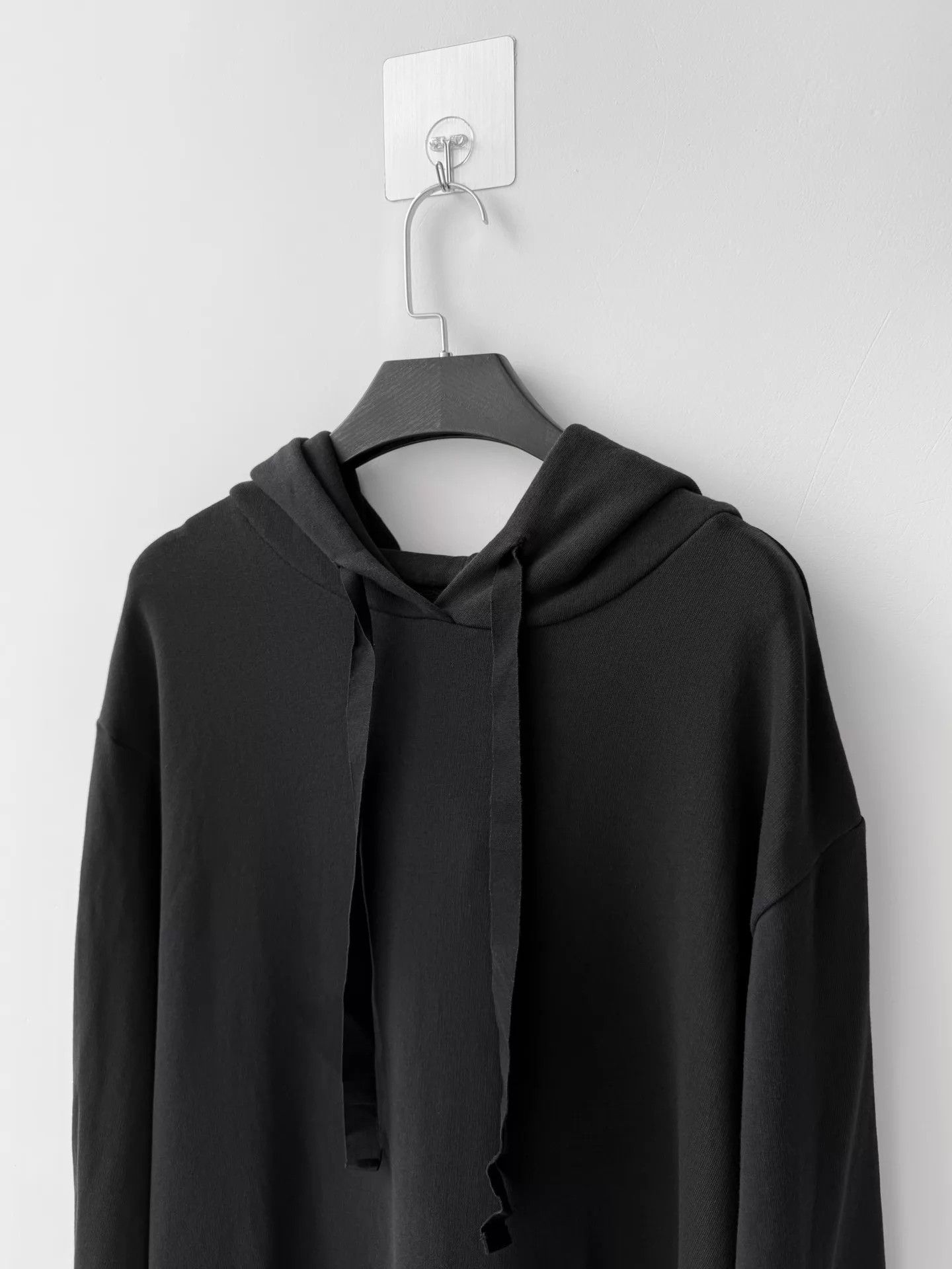 MM6 MM6 F/W16 Destroyed Pocket Hoodie Black M Size M / US 6-8 / IT 42-44 - 4 Thumbnail
