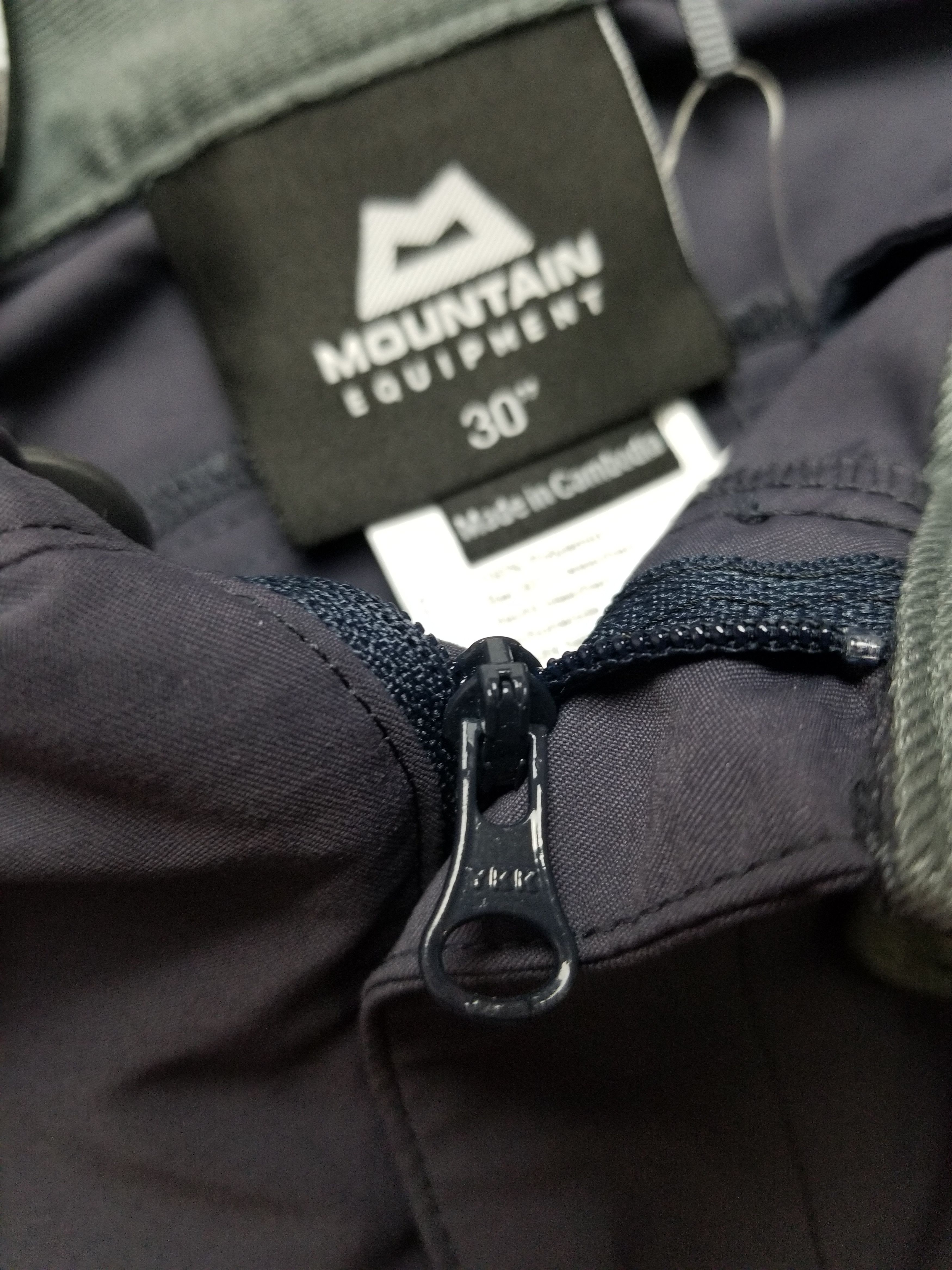 Mountain Equipment Mountain Equipment Approach Walking Hiking Cargo Shorts Size US 30 / EU 46 - 3 Thumbnail