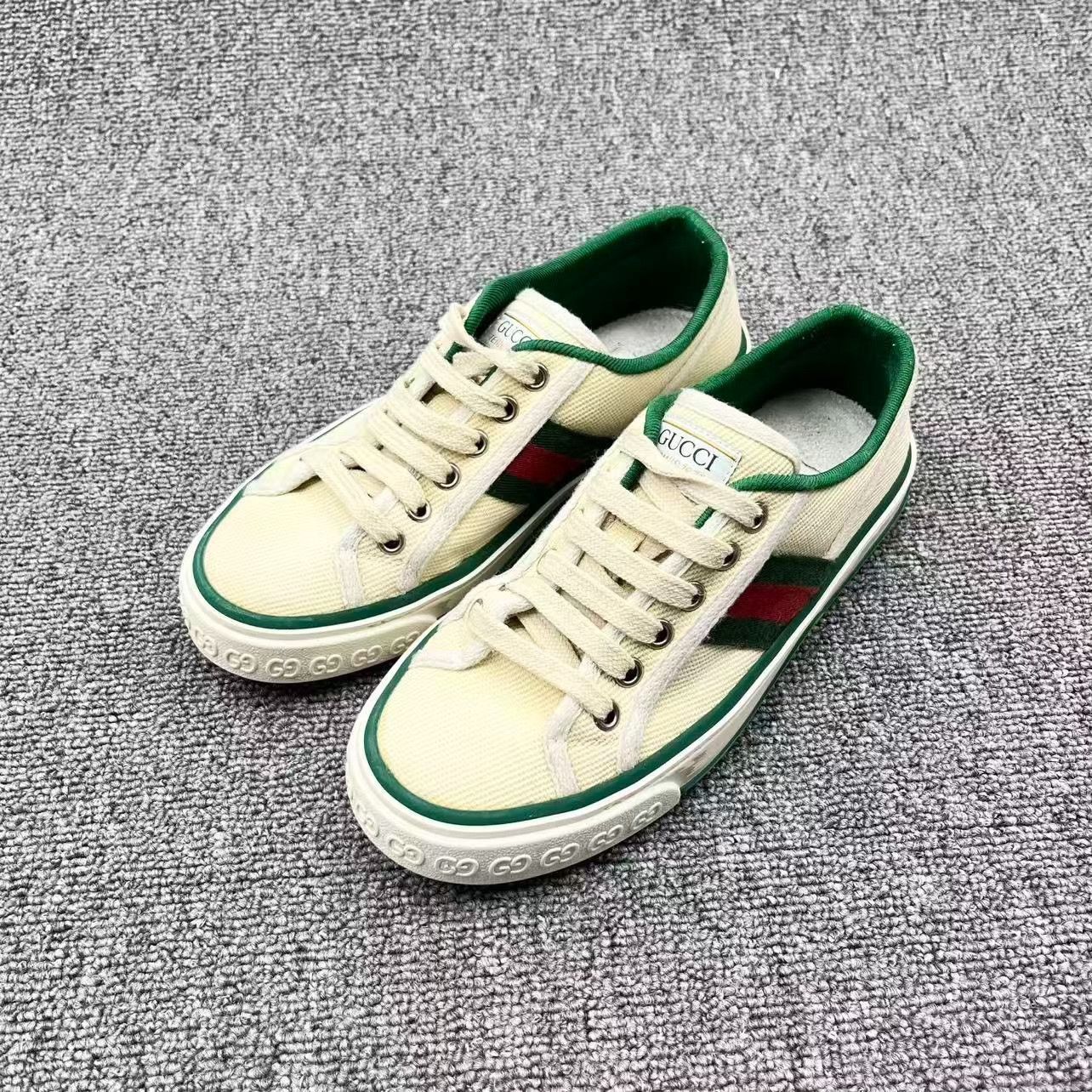 Gucci Gucci 1977 Distressed Canvas Sneakers Size US 4 / IT 34 - 1 Thumbnail