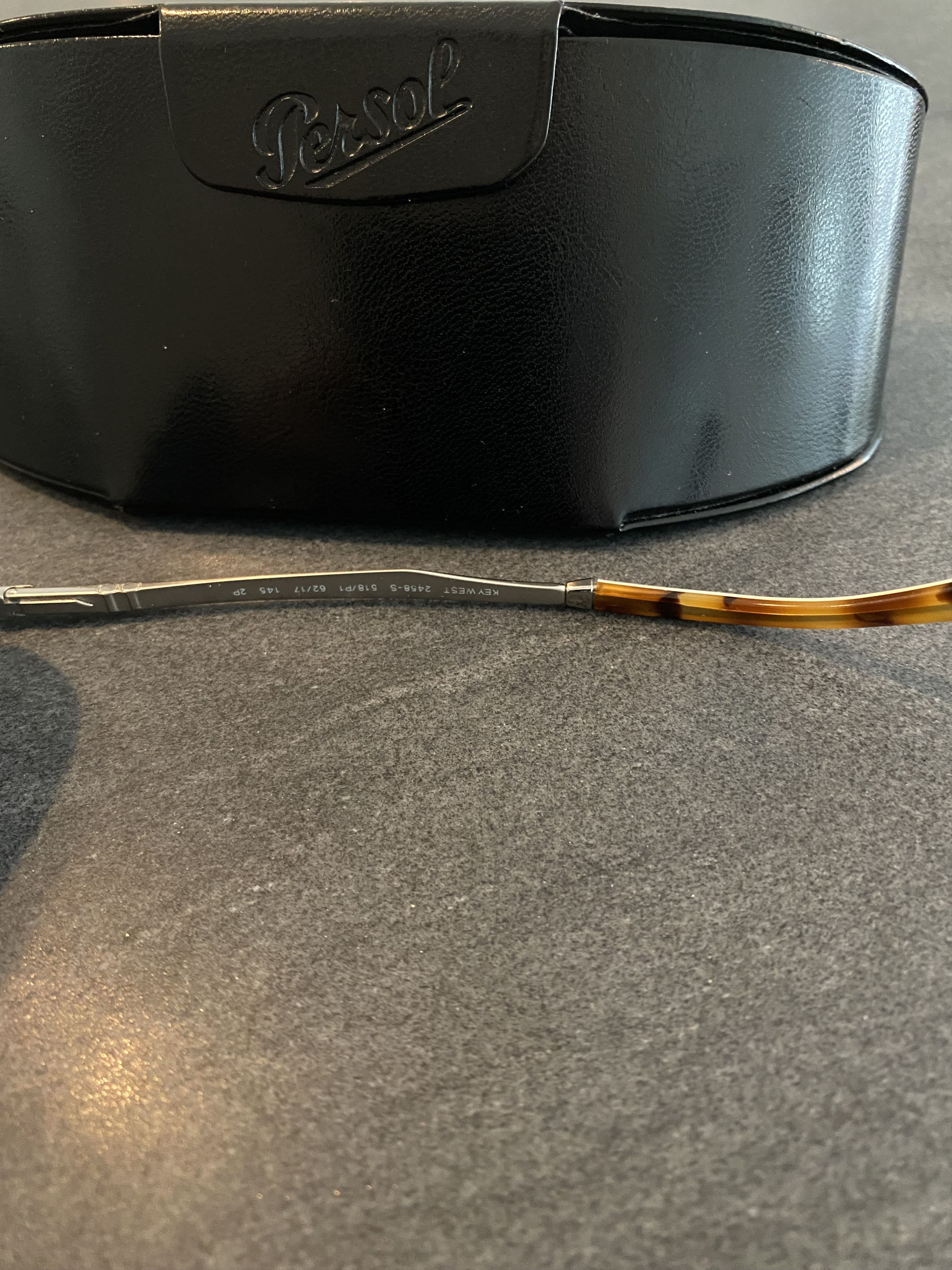 Persol Sunglasses Size ONE SIZE - 2 Thumbnail