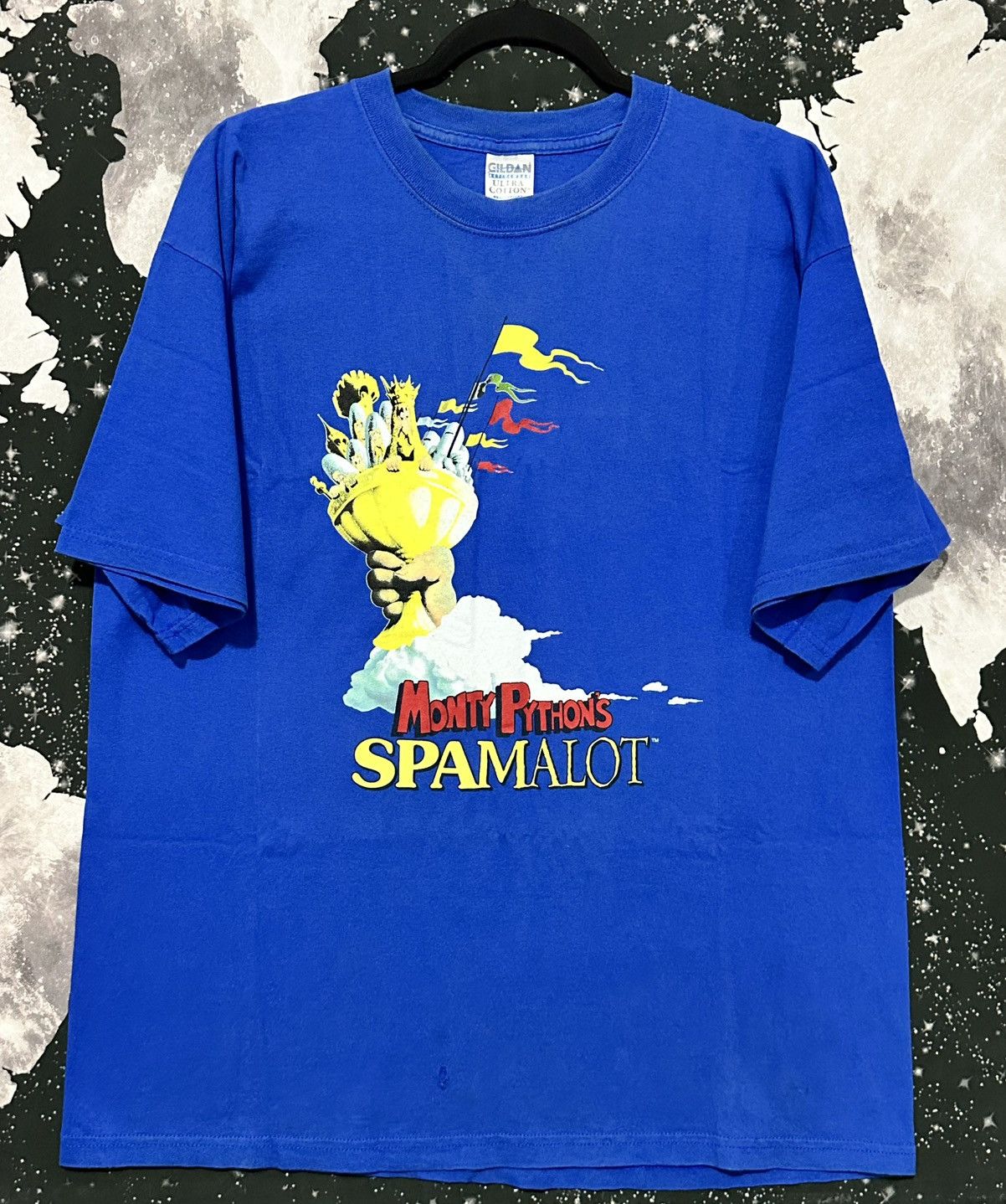 Gildan Monty Python’s Spamalot Musical Shirt Size US XL / EU 56 / 4 - 1 Thumbnail