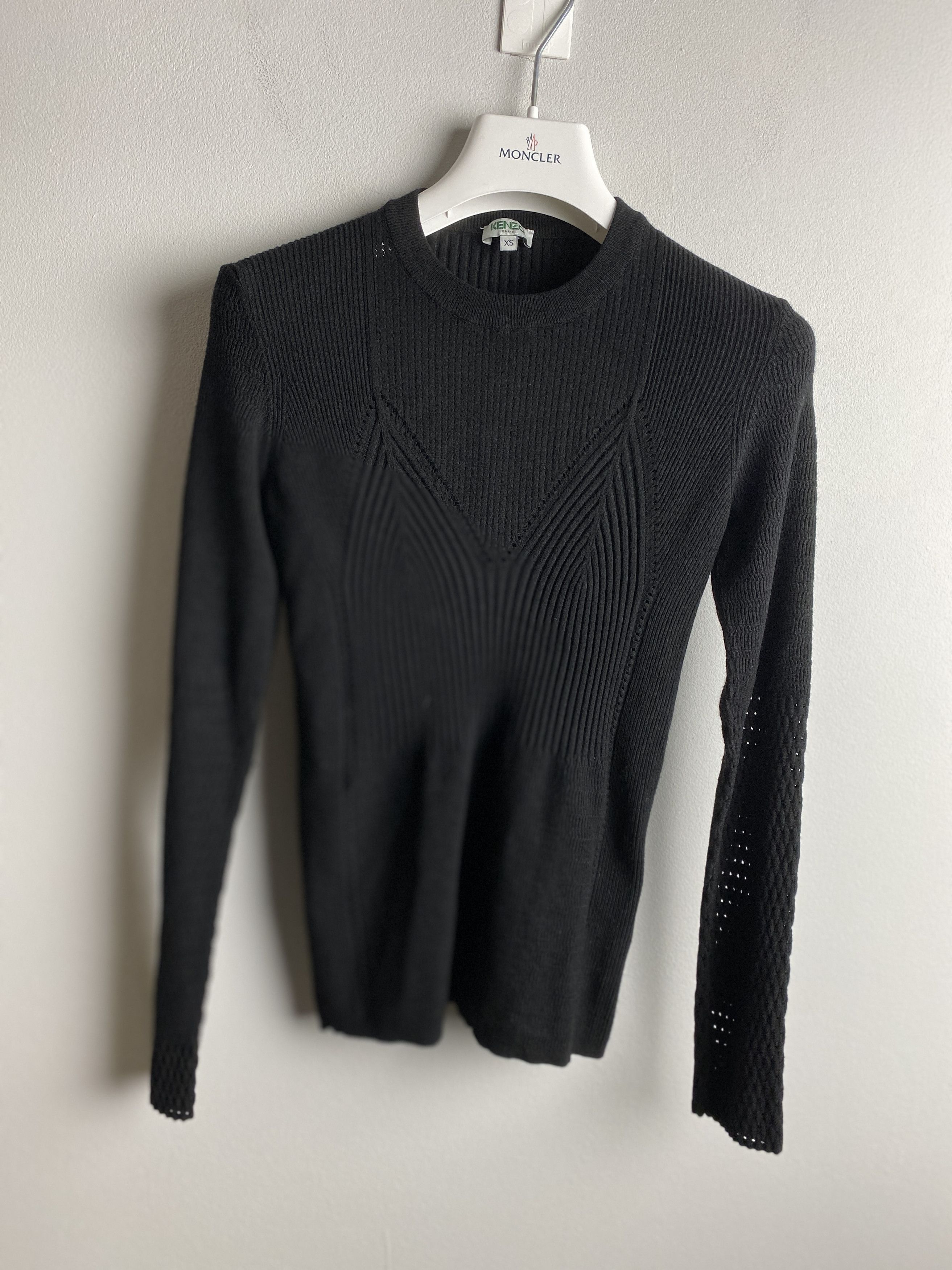 Kenzo Kenzo long sleeve lightweight sweater viscose Size XS / US 0-2 / IT 36-38 - 1 Thumbnail