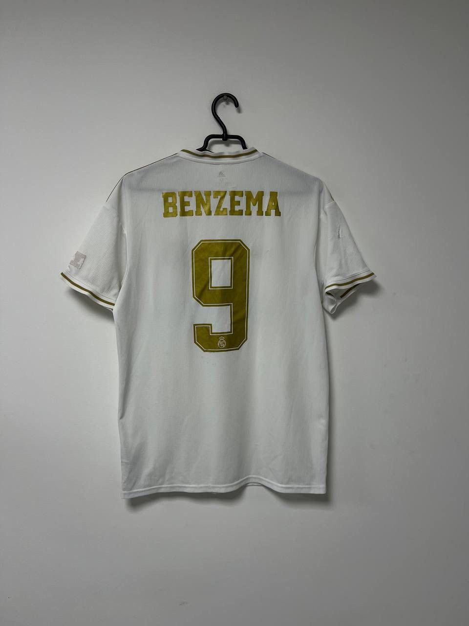 Adidas Real Madrid #9 Benzema 2019/2020 Home Football Shirt M Size US M / EU 48-50 / 2 - 21 Thumbnail