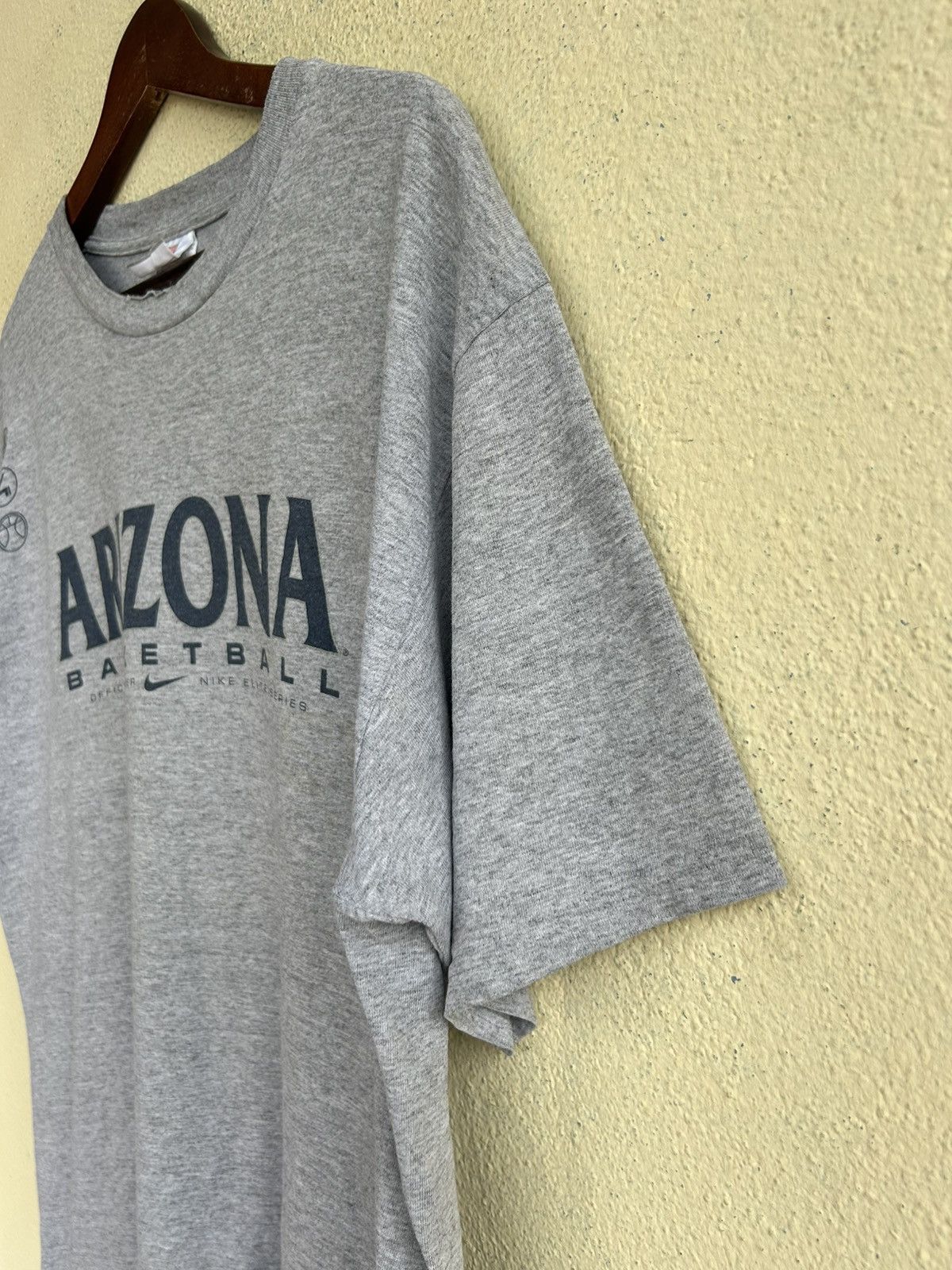 Nike × Vintage Nike Team Center Swoosh Arizona Basketball Size US M / EU 48-50 / 2 - 4 Thumbnail