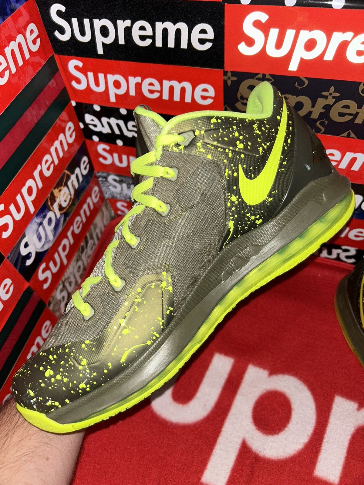 Nike Nike Lebron 11 Low Dunkman 642849-200 size 12 Size US 12 / EU 45 - 9 Thumbnail