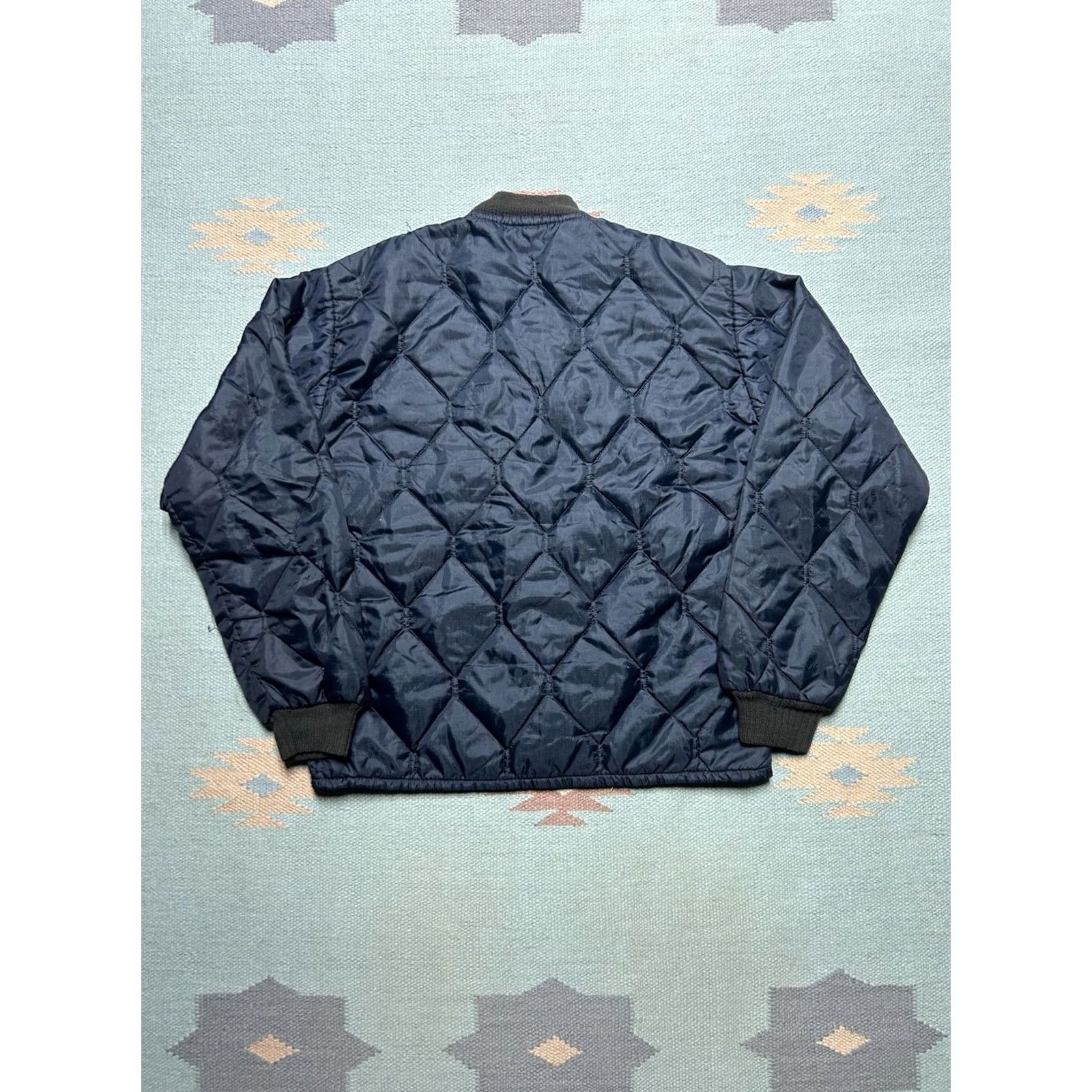 Vintage VINTAGE 1960s diamond quilted jacket navy blue full zip nylon men’s small Quilted Jacket Navy Blue Mens Small Size US S / EU 44-46 / 1 - 7 Thumbnail