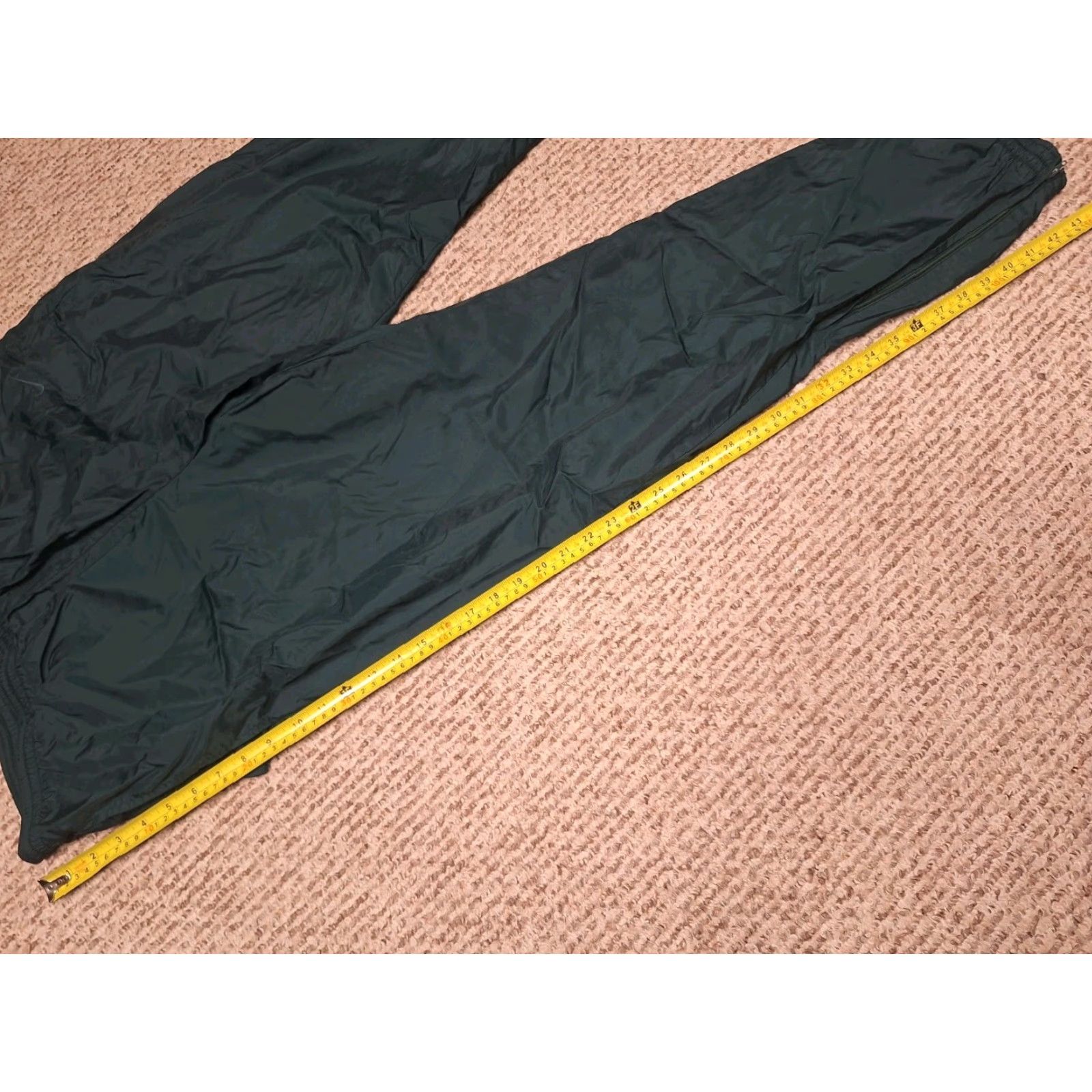 Nike VINTAGE Nike Men XL Track Pants Gym Windbreaker Green Nylon 90s Sports Swoosh Logos? Size US 36 / EU 52 - 4 Thumbnail