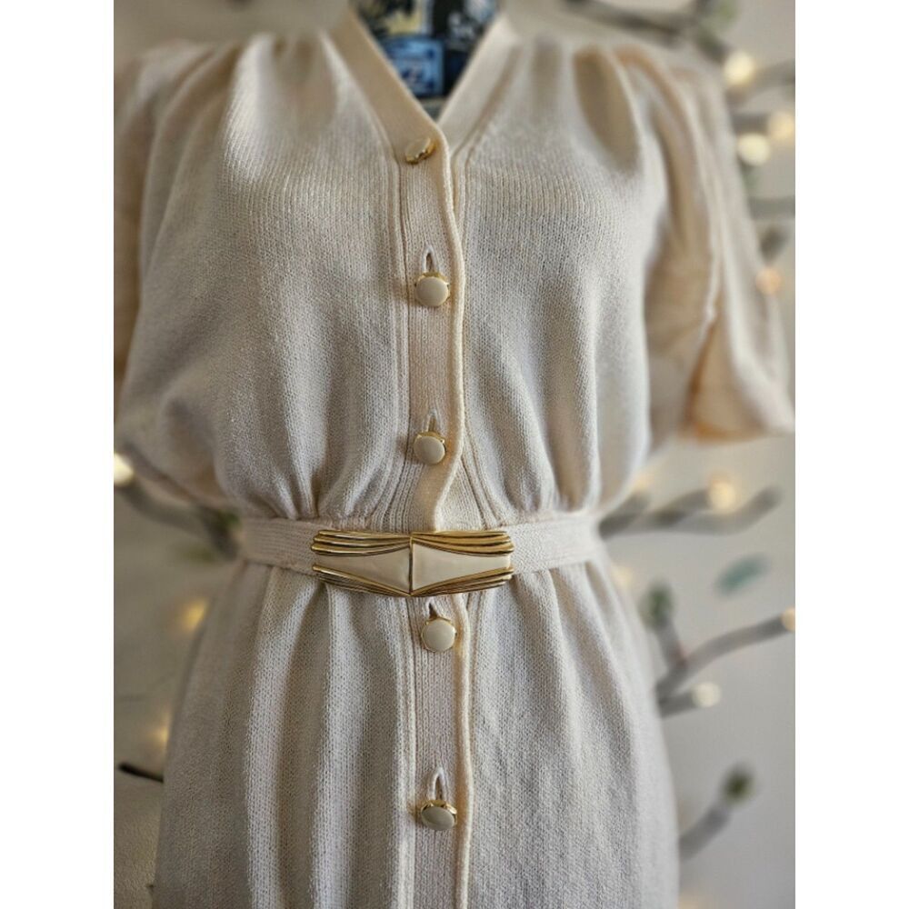St. John Vintage 1960s St. John Cream Sweater Knit Dress W Belt 6 Size M / US 6-8 / IT 42-44 - 4 Thumbnail