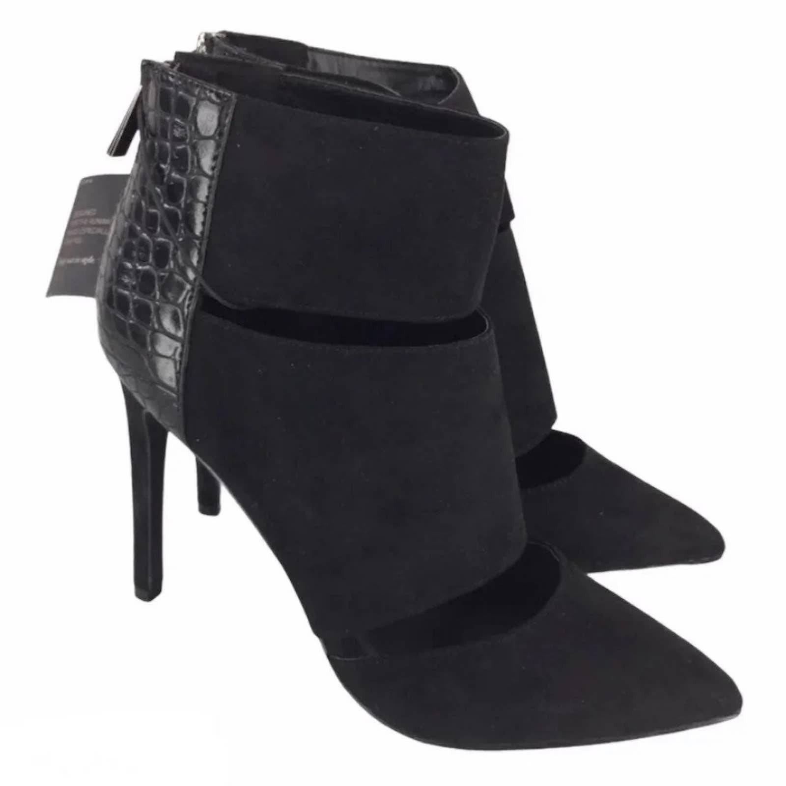 Express Express Stiletto Booties Heels Faux Suede Pointed Toe 6 NWT Size US 6 / IT 36 - 23 Thumbnail
