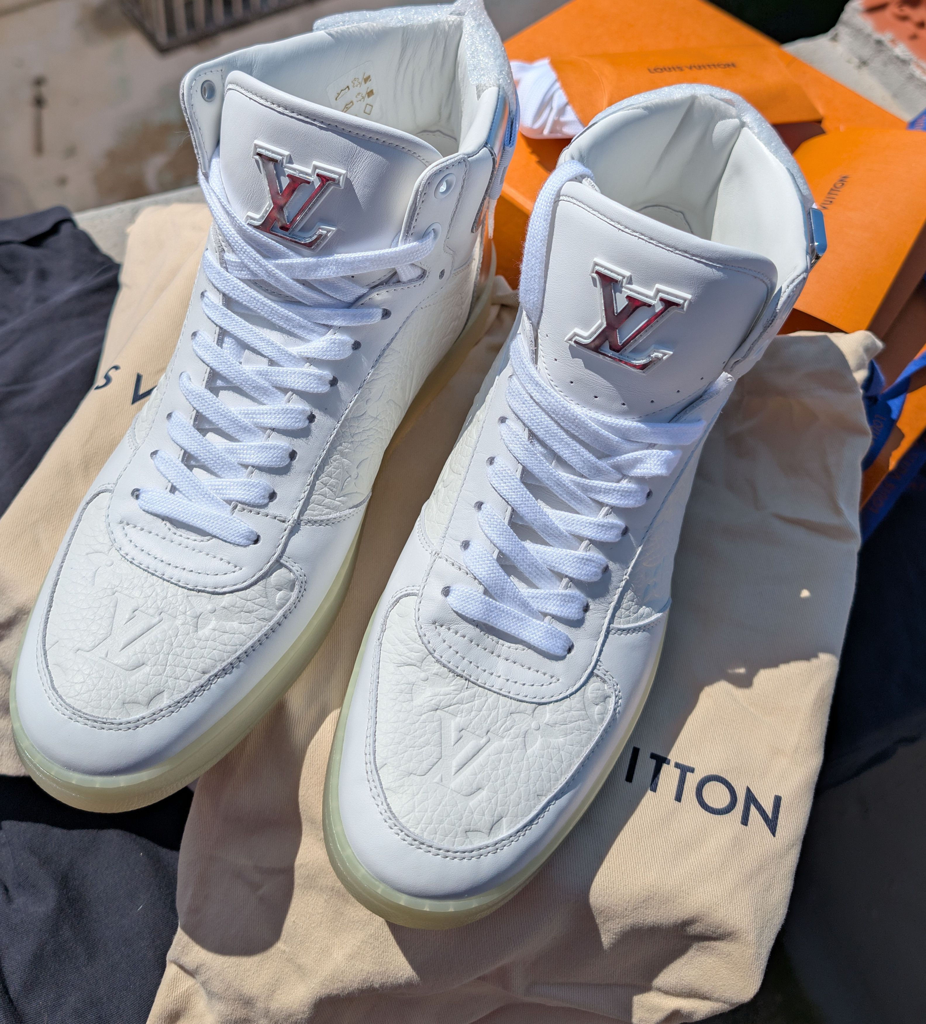 Louis Vuitton Louis Vuitton Rivoli High Sneaker Taurillon Leather 2021BNIB Size US 9 / EU 42 - 13 Thumbnail