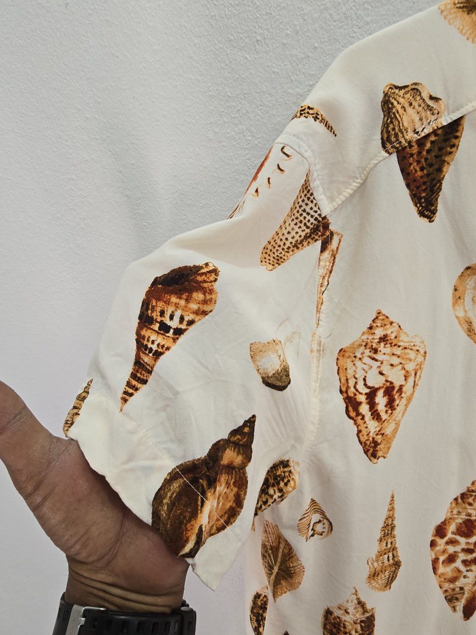 Designer × H&M Hawaiian shirt S Size US S / EU 44-46 / 1 - 2 Thumbnail