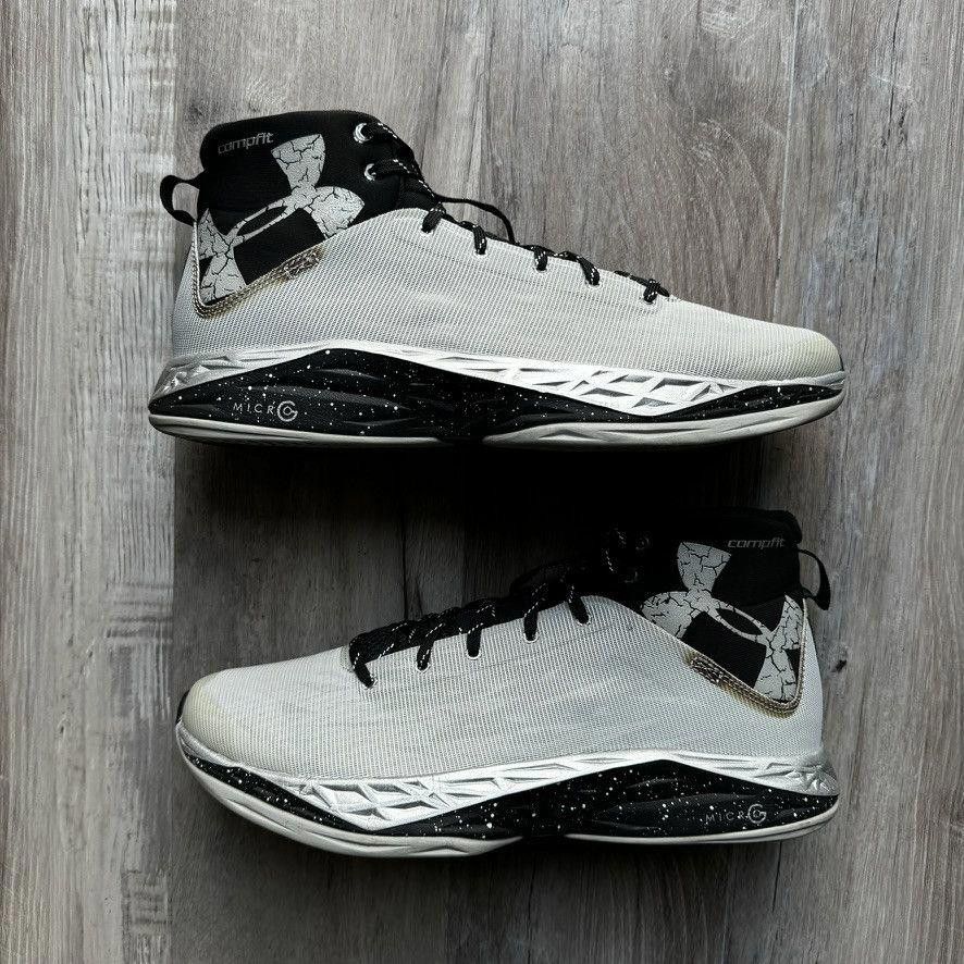 Under Armour UNDER ARMOUR • Fire Shot "Metallic Silver" (11.5M) Size US 11.5 / EU 44-45 - 2 Thumbnail