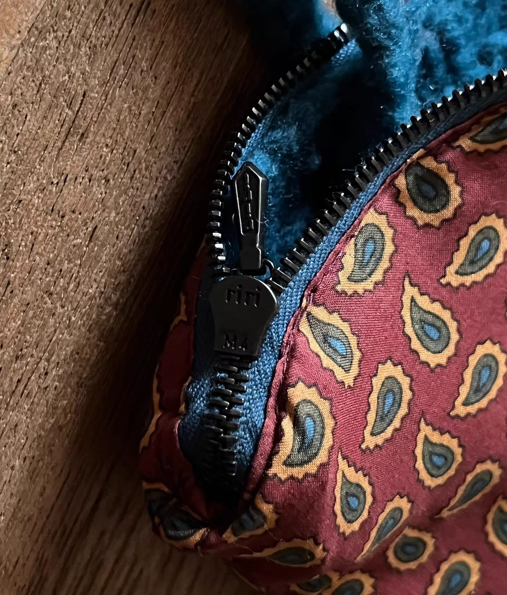 Number (N)ine Number (N)ine 03AW Grunge Knit Crossbody Bag Size ONE SIZE - 7 Thumbnail