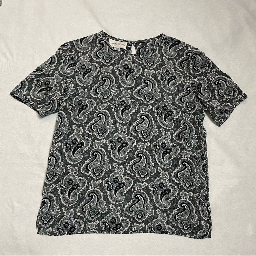 Other Casual Corner Paisley Print Silk Short Sleeve Grey Top Size Size S / US 4 / IT 40 - 5 Thumbnail