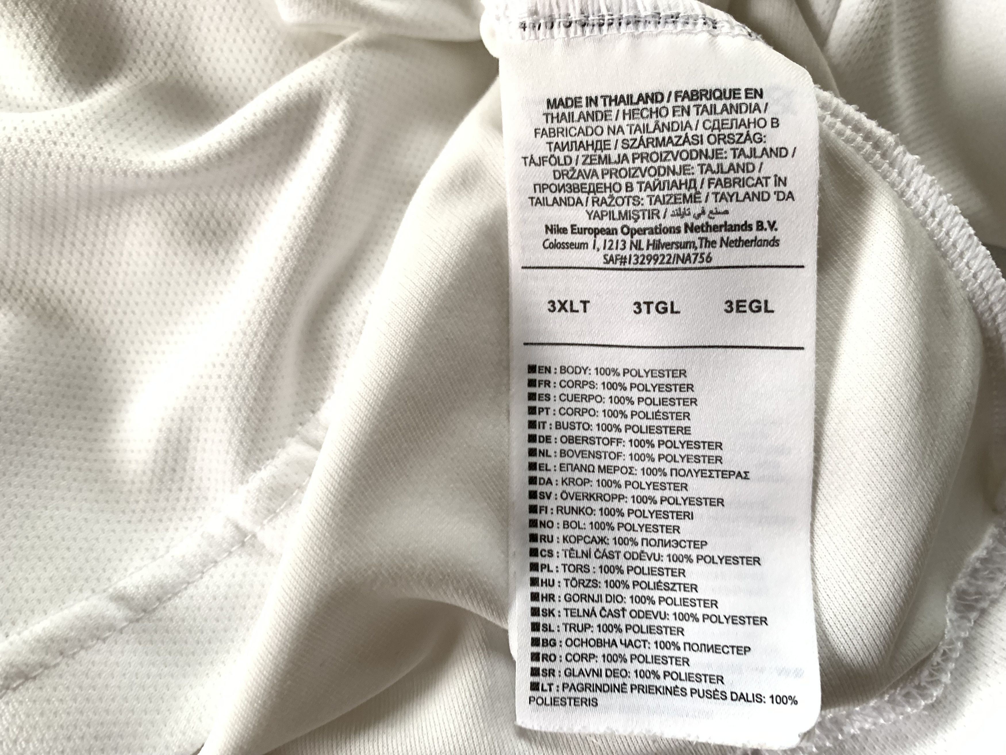 Nike Nike Training Centr Swoosh Sleeveless T Shirt Size US XXL / EU 58 / 5 - 7 Thumbnail