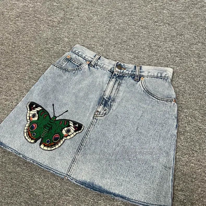Gucci Gucci Butterfly washed denim skirt Size 26" / US 2 / IT 38 - 3 Thumbnail