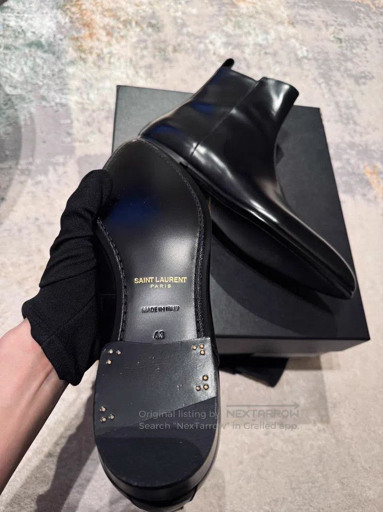 Saint Laurent Paris Saint Laurent Paris Chelsea Boots Size US 10 / EU 43 - 4 Thumbnail