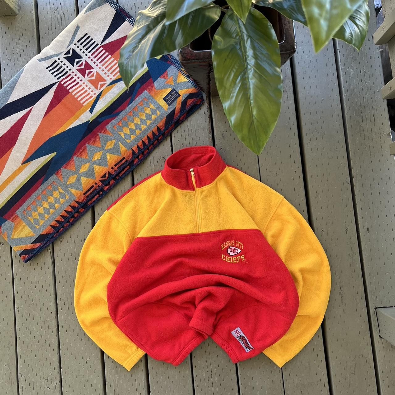 NFL Vintage 90s Kansas City Chiefs Sweatshirt Embroidered Logo Size US XL / EU 56 / 4 - 1 Thumbnail