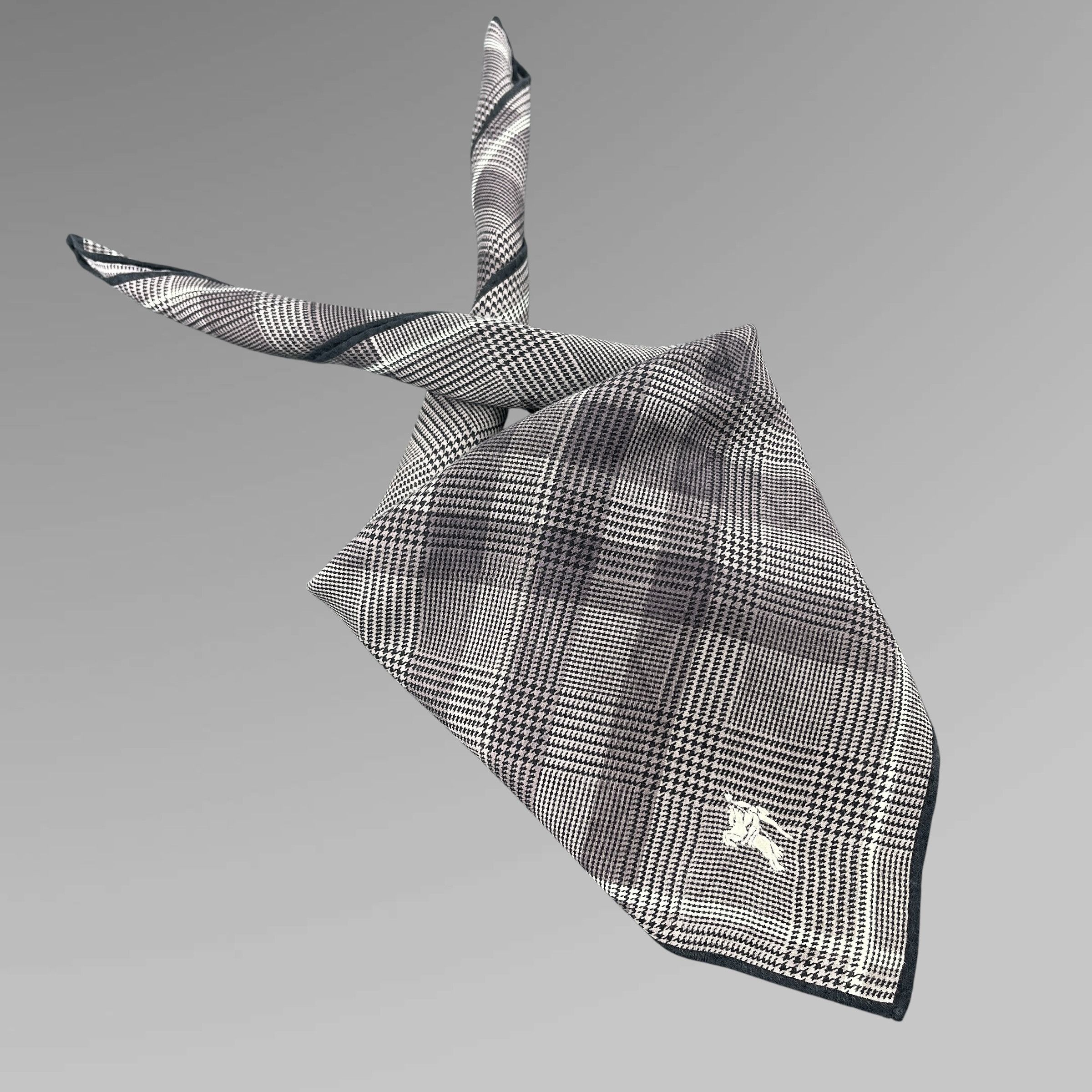 Burberry Vintage Burberry Handkerchief / Bandana / Neckerchief B373 Size ONE SIZE - 1 Thumbnail