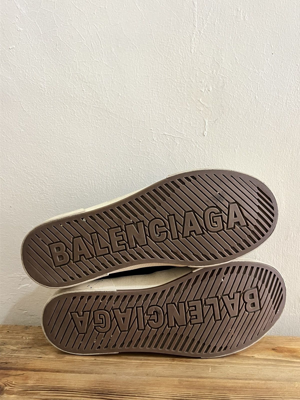 Balenciaga Balenciaga Paris lowTop Vulc Destroyer Fab/ Rub Size US 9 / EU 42 - 9 Thumbnail