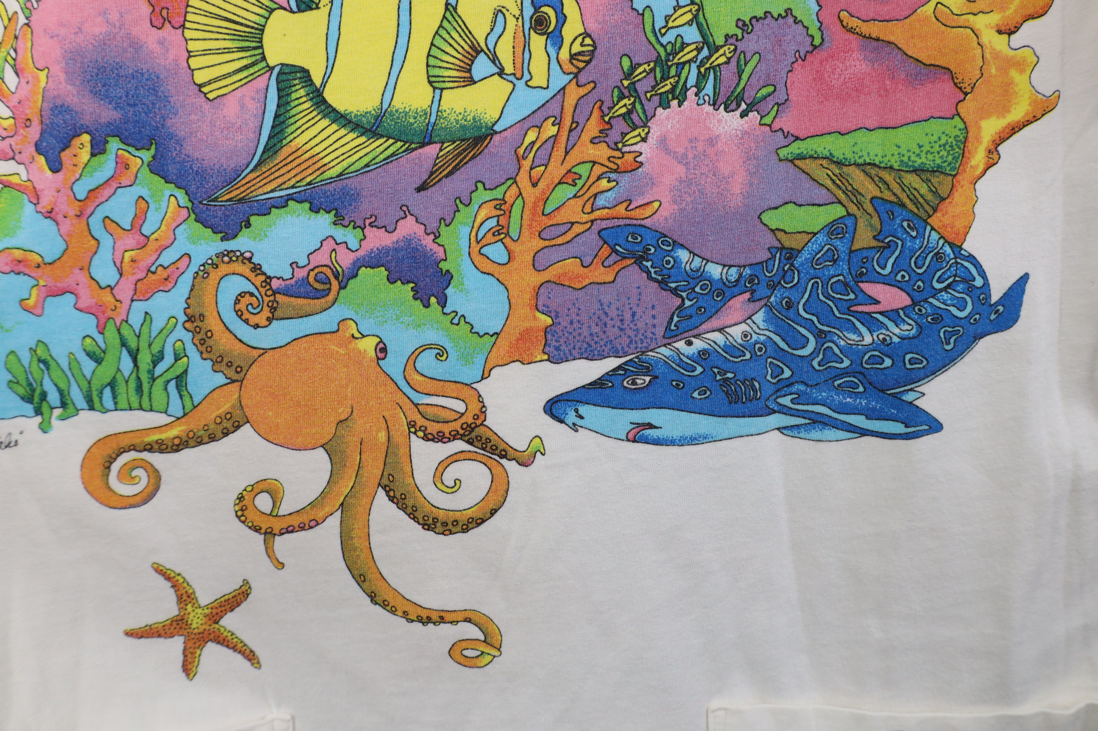 Vintage Vintage 90s Streetwear Cayman Islands Beach Pocket T-Shirt Size ONE SIZE - 7 Thumbnail