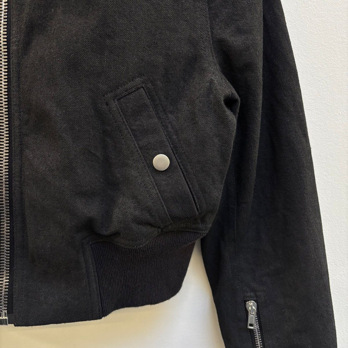 Rick Owens FW17 Rick Owens DRKSHDW Waxed Denim Cropped Bomber Jacket Size L / US 10 / IT 46 - 4 Thumbnail