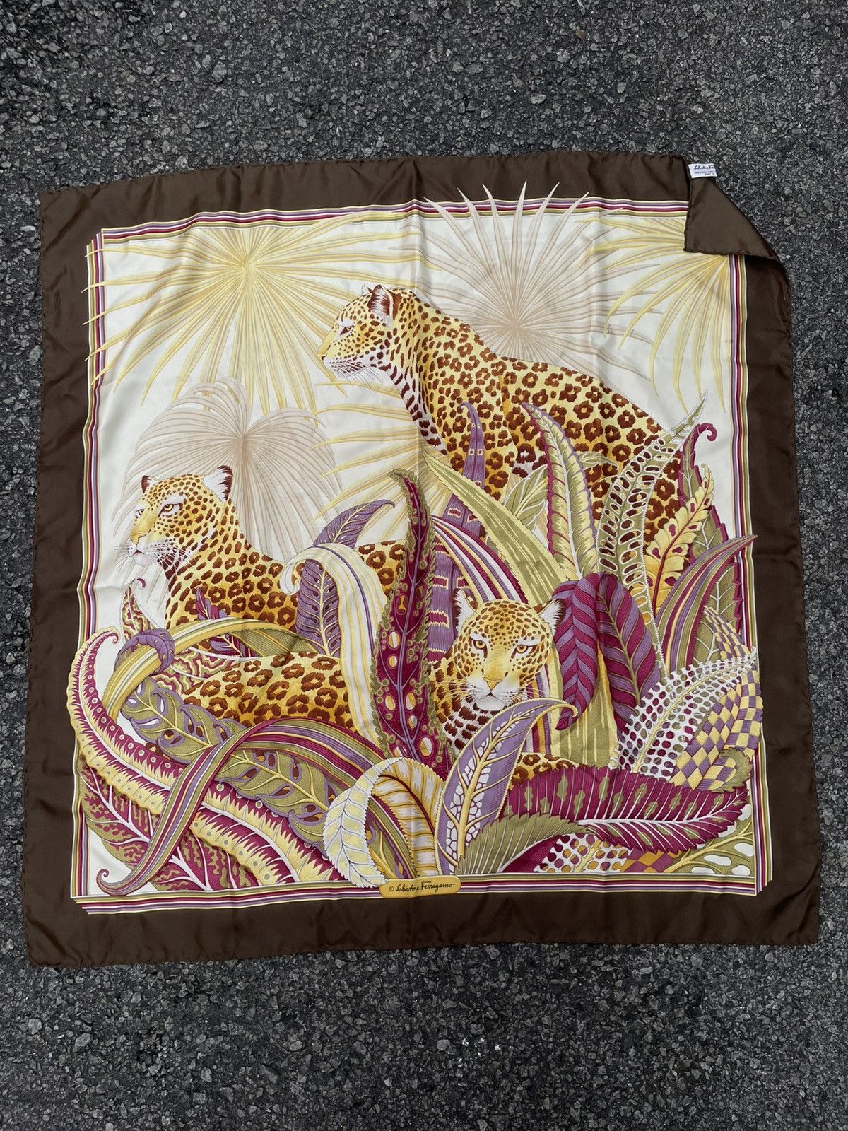 Salvatore Ferragamo Salvatore Ferragamo "Jungle Cats" | Silk Scarf Size ONE SIZE - 3 Thumbnail