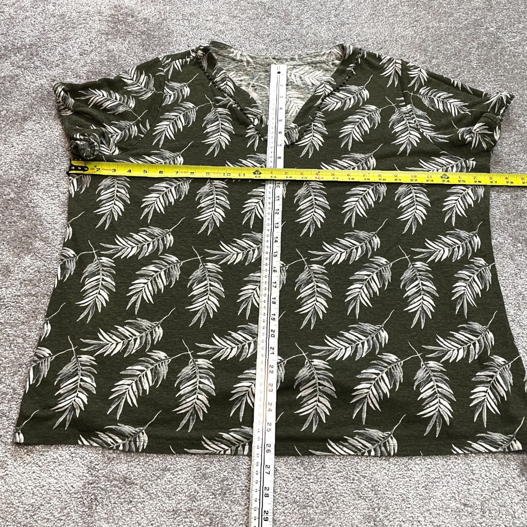 Croft & Barrow VINTAGE: No Croft & Barrow Blouse Shirt Womens 2X Green Linen Tropical V Neck Short Sleeeve Size XXL / US 16-18 / IT 52-54 - 4 Thumbnail