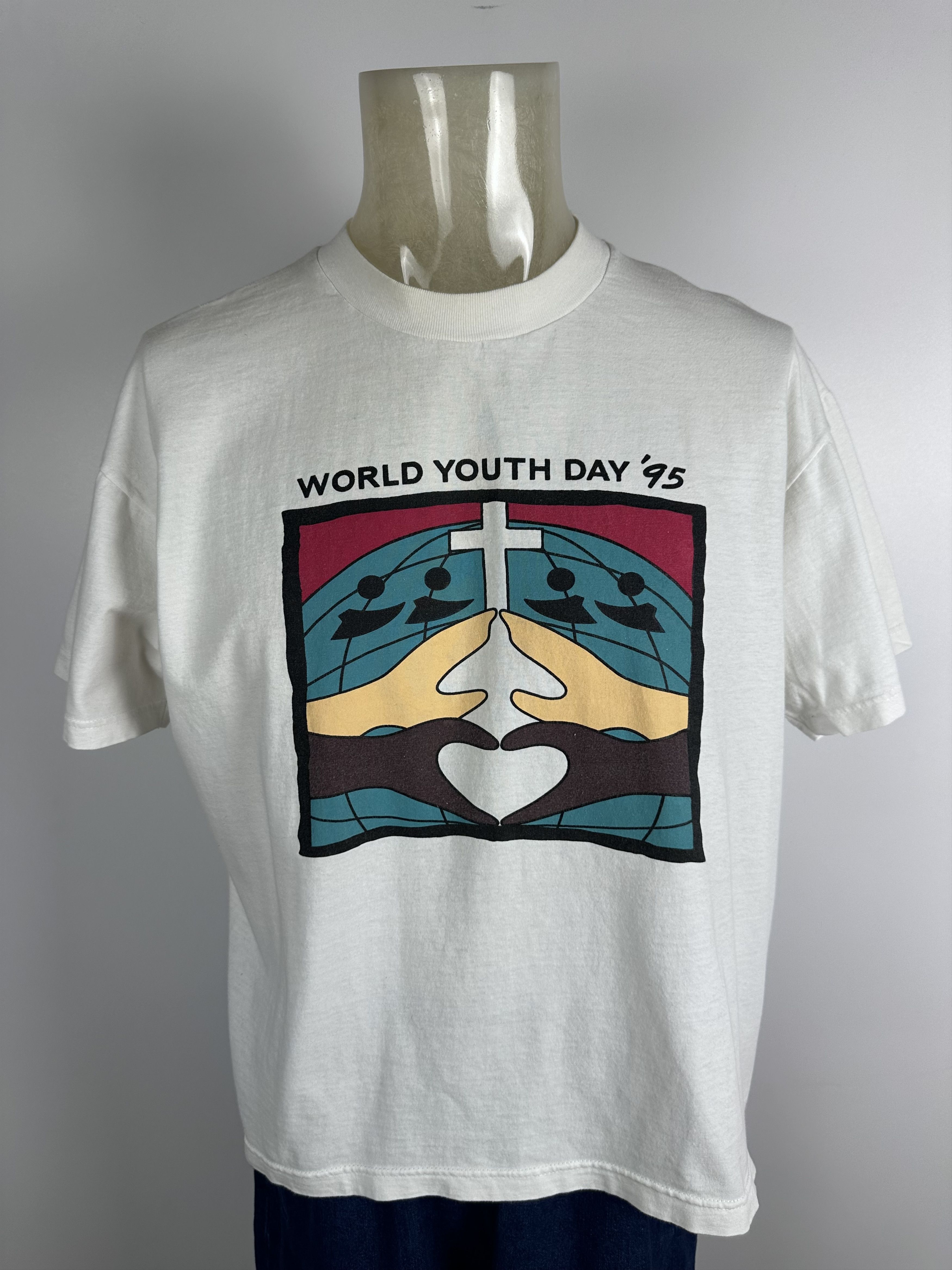 Vintage Vintage World Youth Day 1995 T Shirt Size M Size US M / EU 48-50 / 2 - 1 Thumbnail