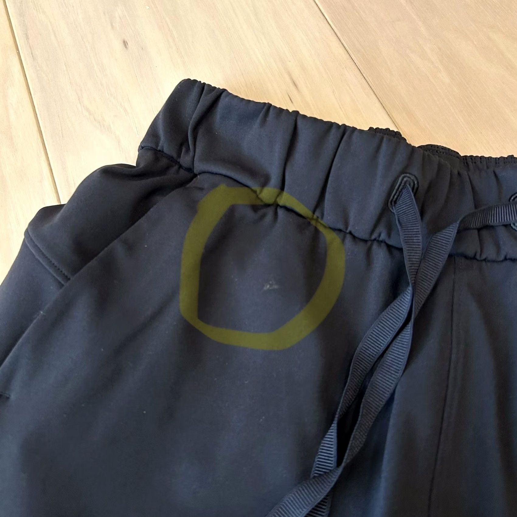 Lululemon Lululemon On the Fly Short Black 2.5" Inseam Women’s 2 Athletic Shorts Pants Black Size 26" / US 2 / IT 38 - 3 Thumbnail