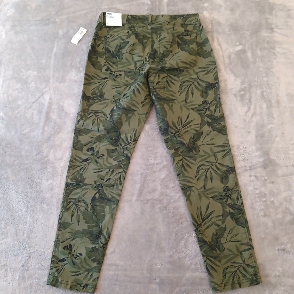 Old Navy Old Navy Pixie Pants Womens Size 4 Green Floral Cotton Blend Pockets Ankle Skinny Casual Regular 27 in Inseam Size 27" / US 4 / IT 40 - 2 Thumbnail