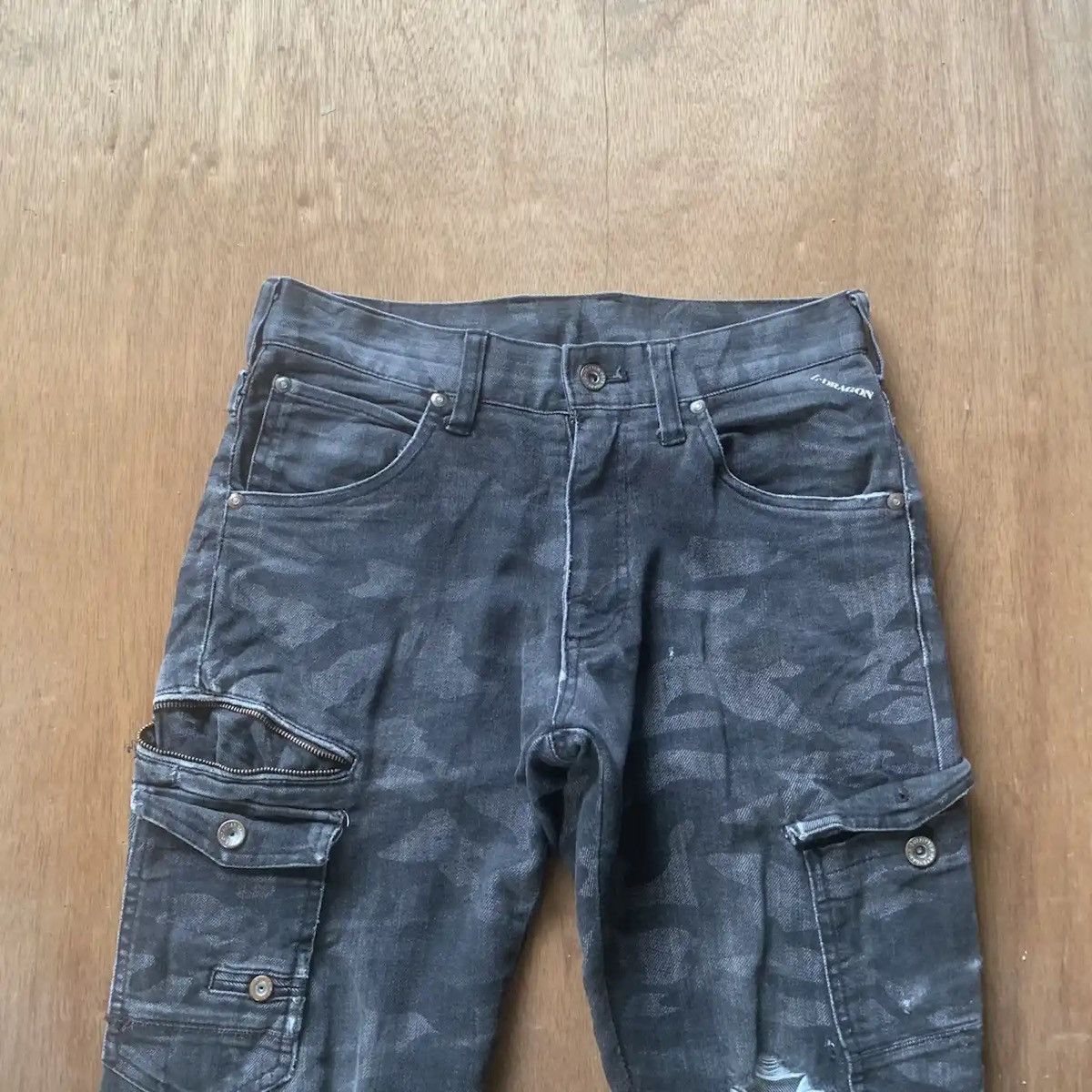 Japanese Brand CAMOUFLAGE 28x31 TROUSERS JAPANESE VINTAGE RIPPED CARGO PANT Size US 28 / EU 44 - 4 Thumbnail