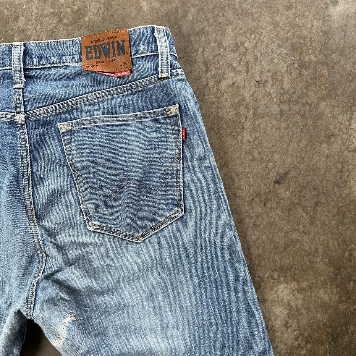 Japanese Brand Vintage Edwin Distressed Faded Denim Jean Pant W36 Size US 36 / EU 52 - 13 Thumbnail