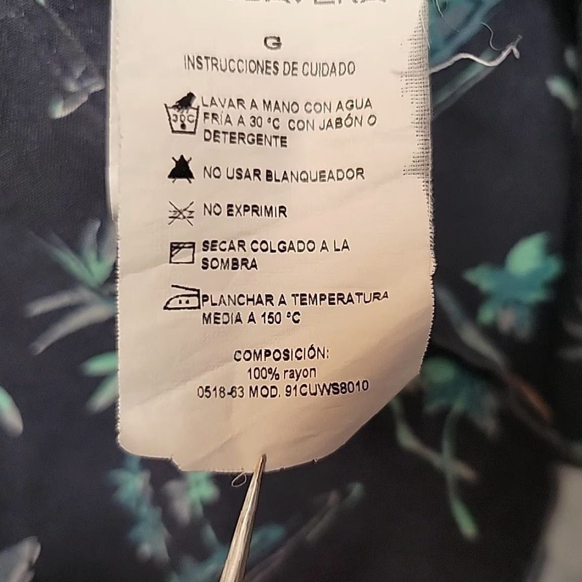 Cubavera Cubavera Shirt Mens Large Blue Hawaiian Pineapple Tropical Guayabera Rayon Button-Up Short Sleeve Collared Casual N/A Mens Size US L / EU 52-54 / 3 - 5 Thumbnail