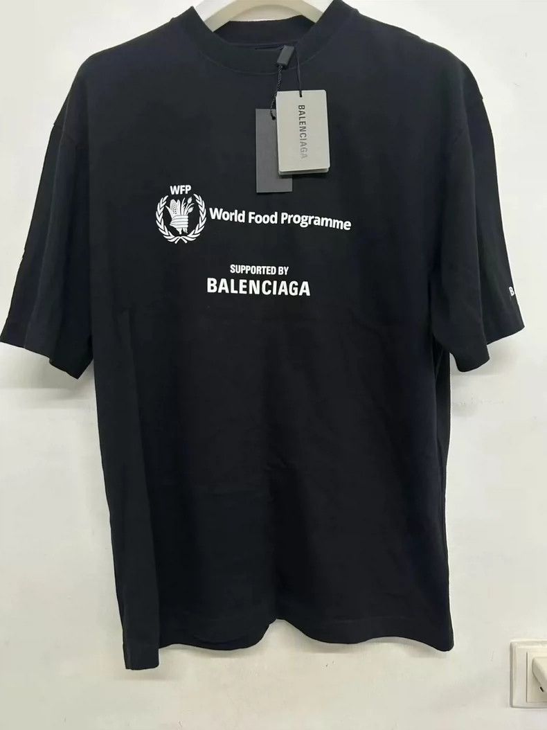 Balenciaga Balenciaga WFP Second Generation Food Short Sleeve Size US XS / EU 42 / 0 - 1 Thumbnail