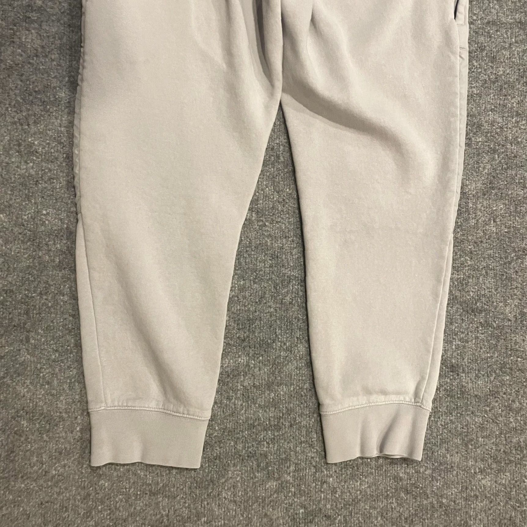 Nike Nike Air Sportswear NSW Hybrid Fleece Joggers Mens L Gray Zip Pockets DJ0460-012 Size US 33 - 6 Thumbnail