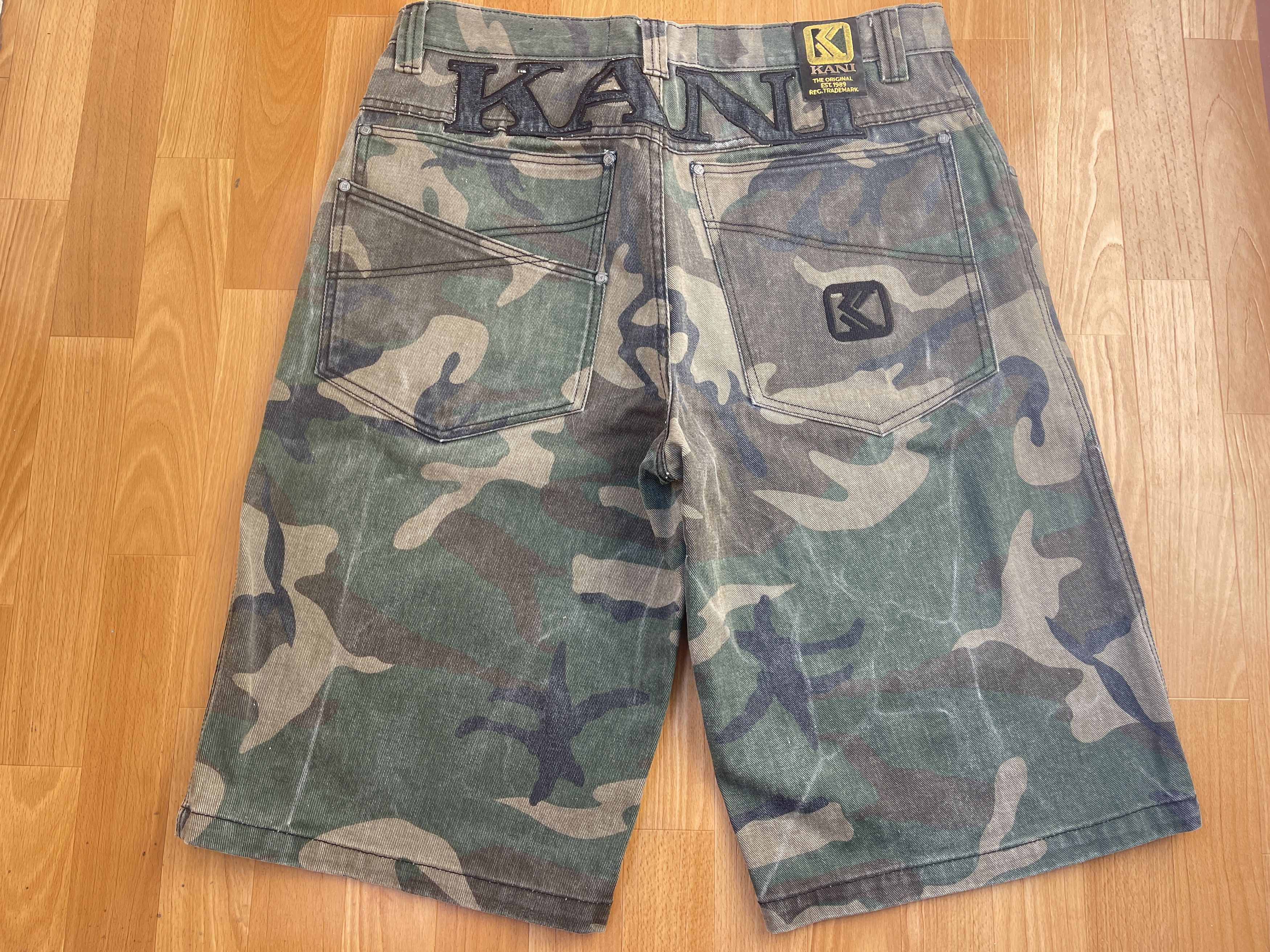 Karl Kani KARL KANI shorts, baggy, vintage Kani jeans 90s hip hop W 36 Size US 36 / EU 52 - 1 Thumbnail