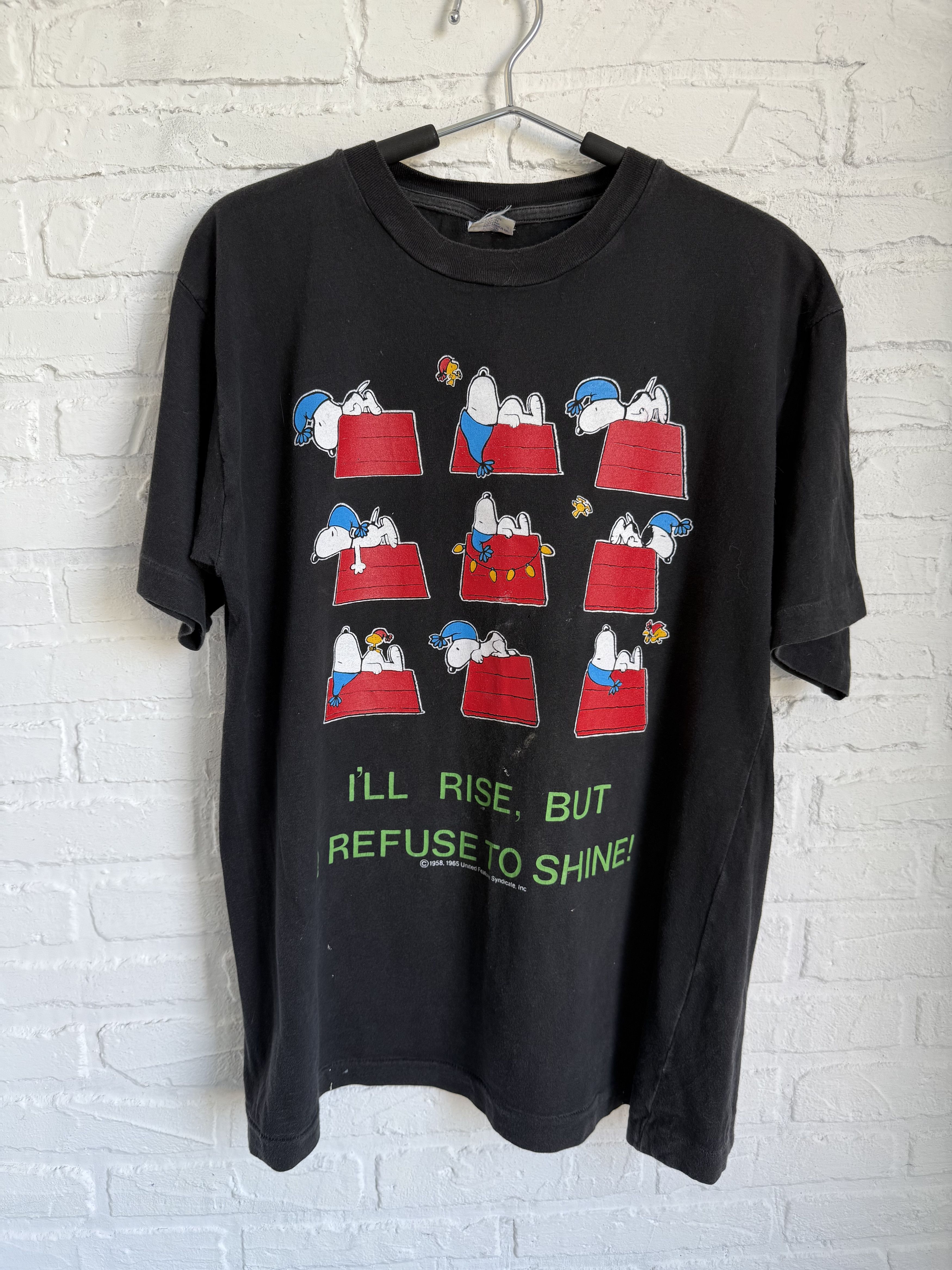 Peanuts Vintage 90s Peanuts Snoopy refuse to shine t-shirt Size US L / EU 52-54 / 3 - 1 Thumbnail