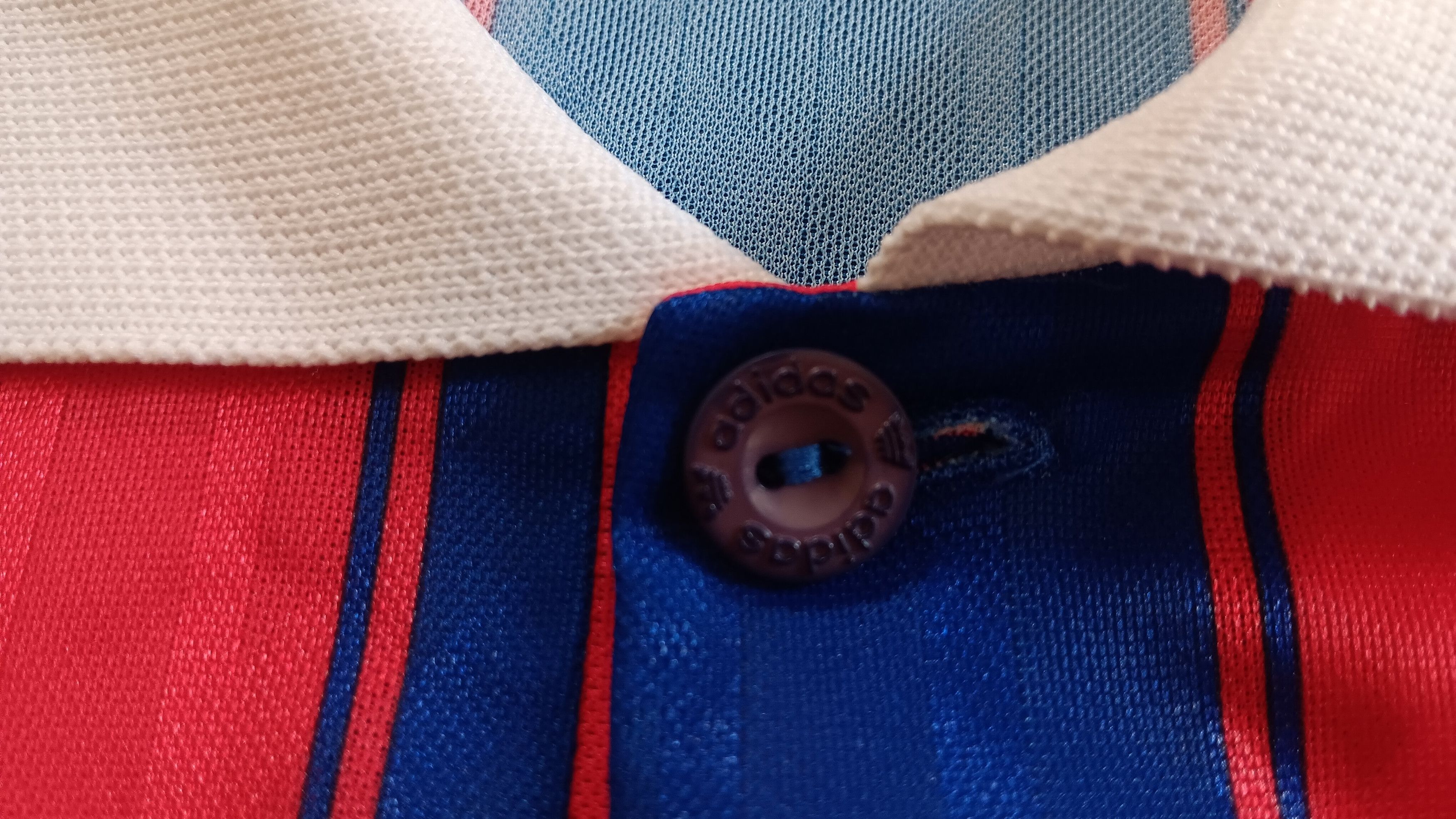 Adidas 1995-1997 | Bayern Munich (Home) | Vintage Jersey Size US S / EU 44-46 / 1 - 10 Thumbnail