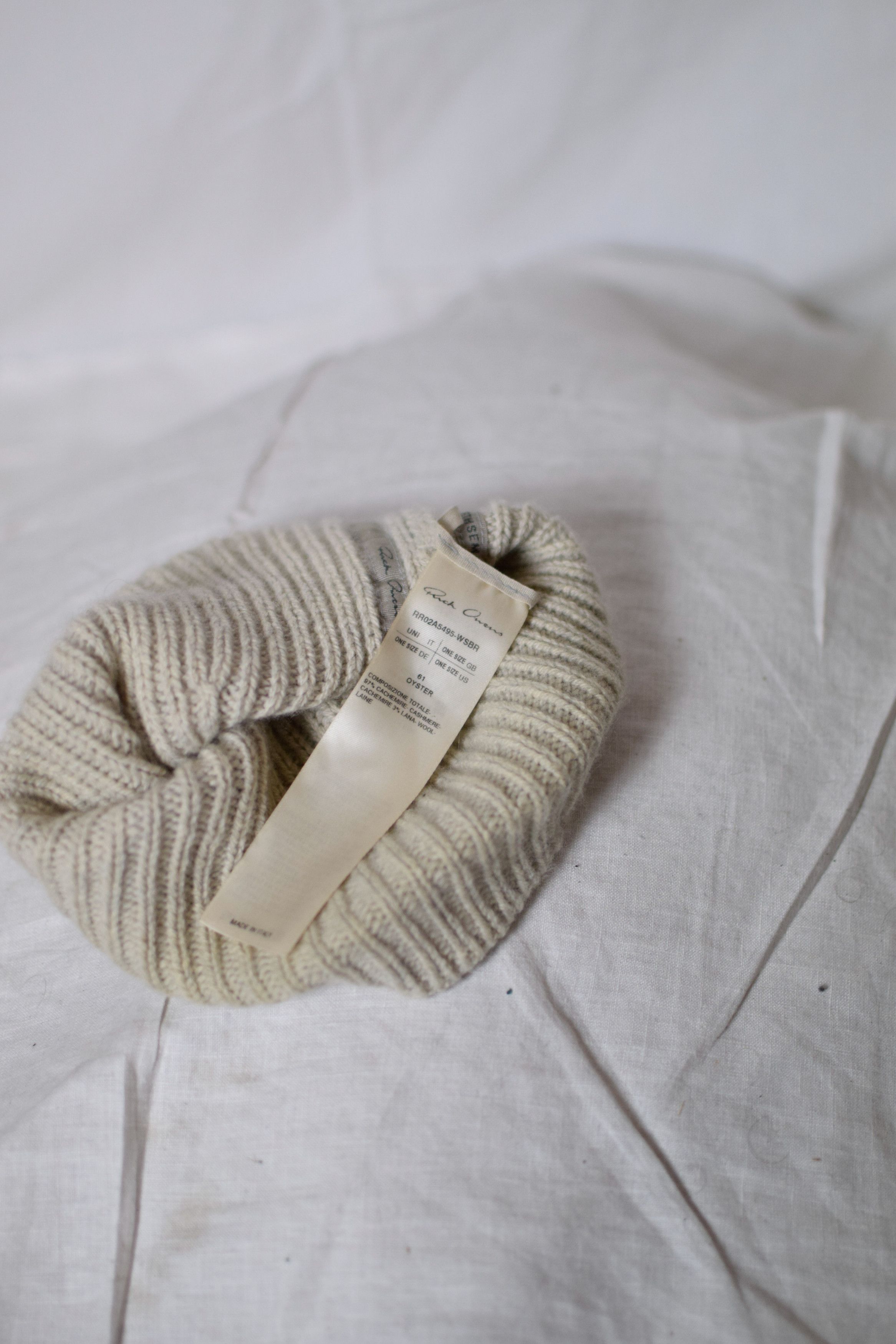 Rick Owens FINAL DROP - Rick Owens AW22 Oyster Beanie - RR02A5495-WSBR Size ONE SIZE - 6 Thumbnail