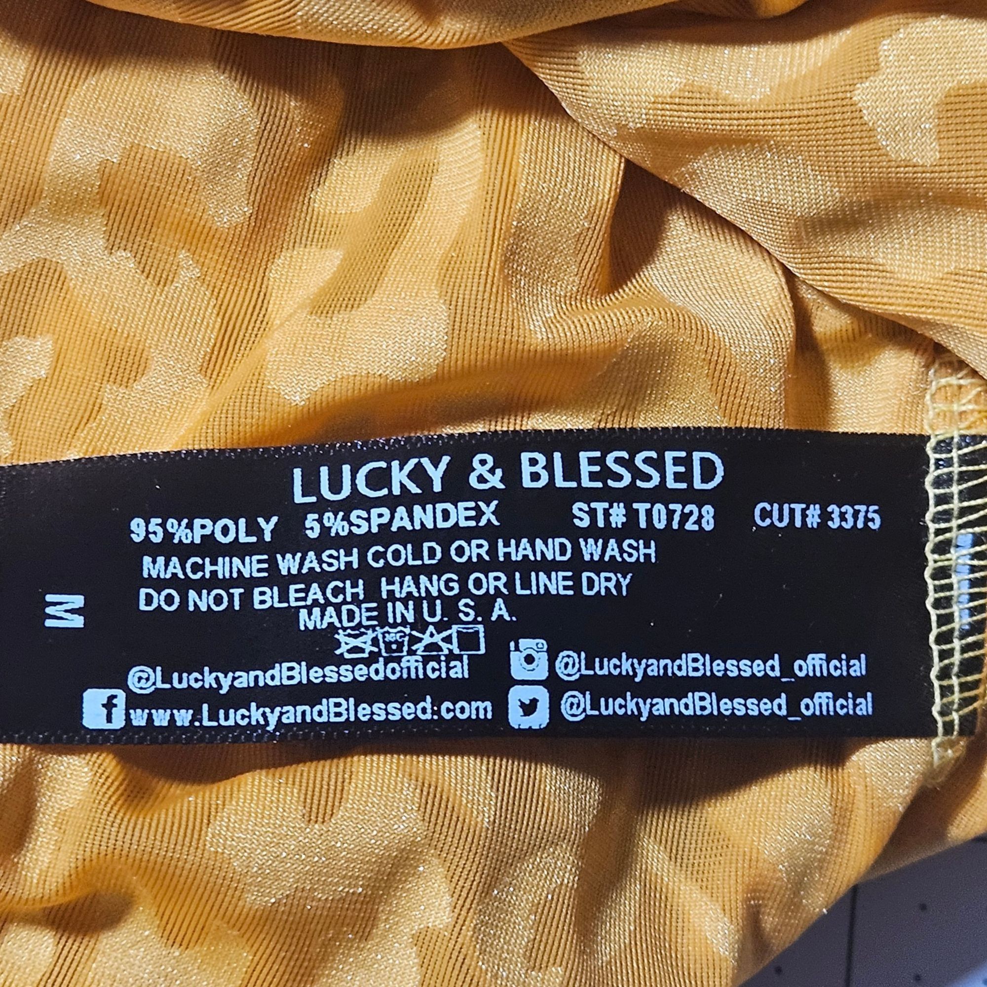 Other Lucky & Blessed Women’s Velvet Blouse Gold M Off Shoulder Lu Size M / US 6-8 / IT 42-44 - 10 Thumbnail
