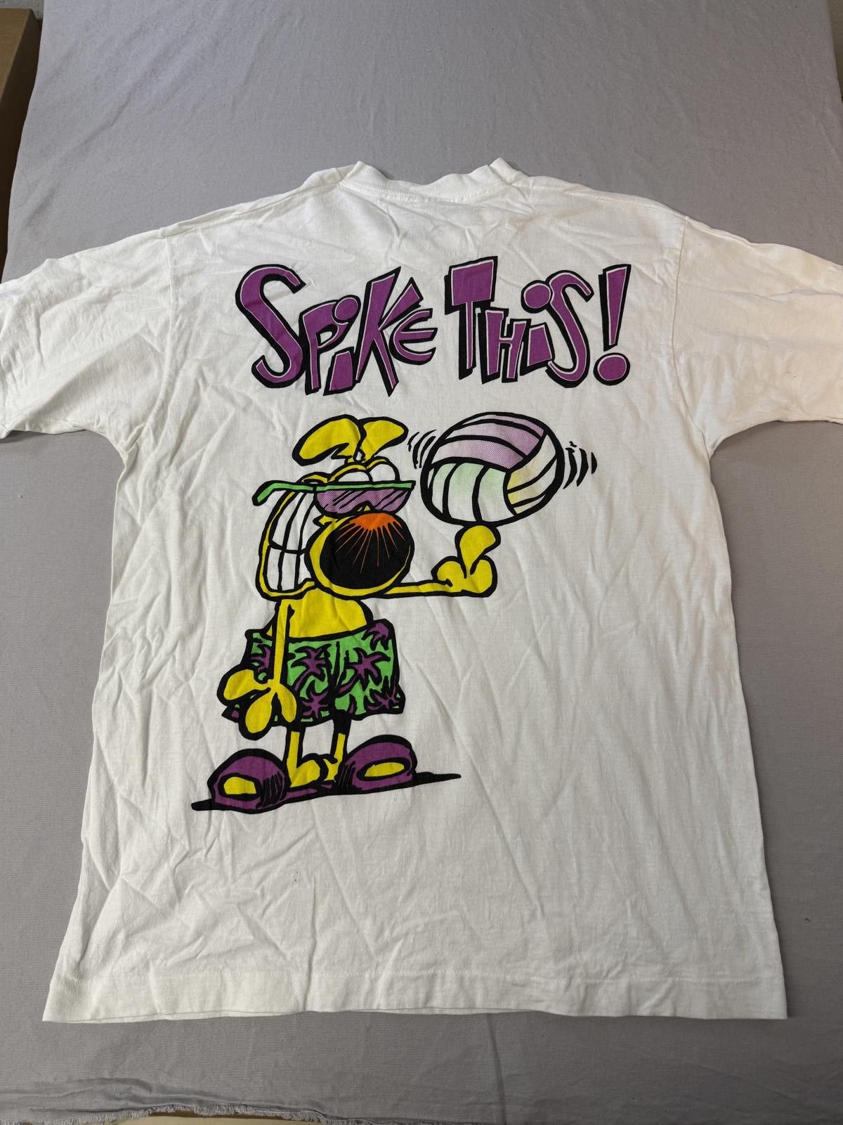 Fruit Of The Loom VTG Spike This T-shirt - Volleyball Dog 80s Tee XL Size US XL / EU 56 / 4 - 1 Thumbnail