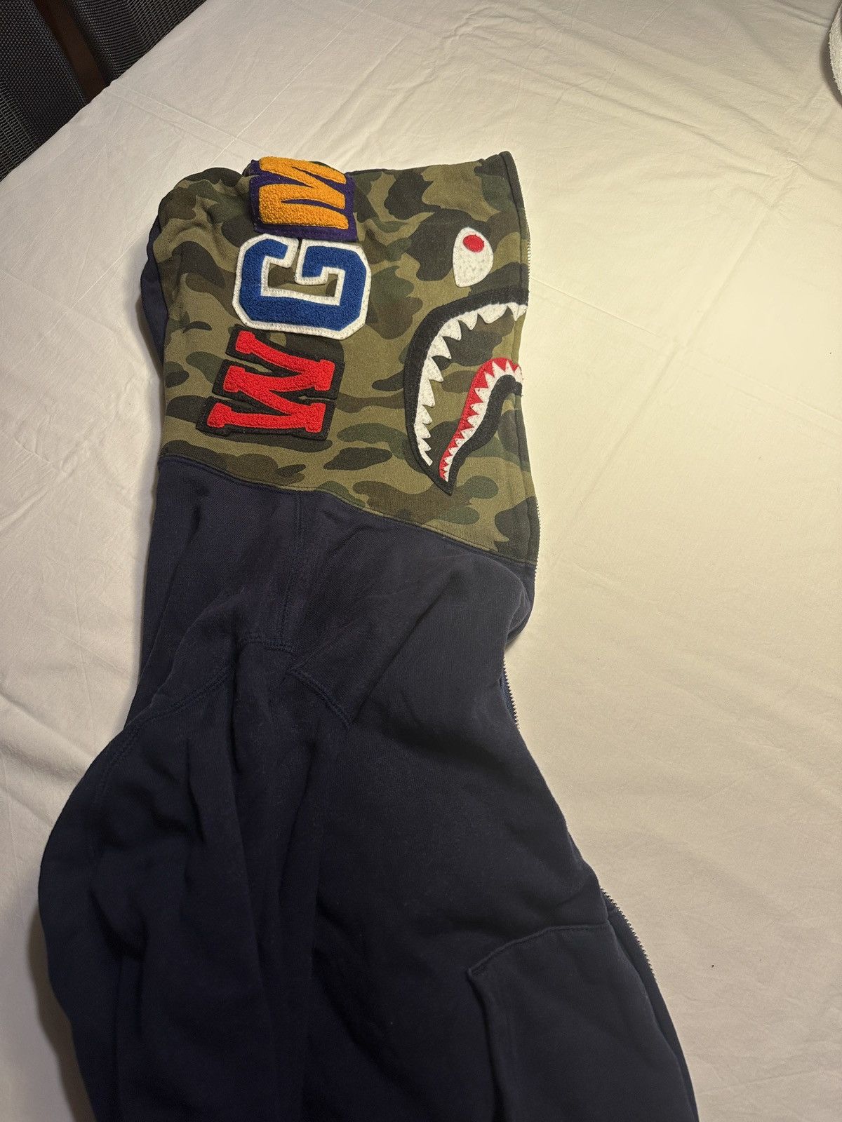 Bape 1st Camo Shark Full Zip Hoodie Size US L / EU 52-54 / 3 - 1 Thumbnail