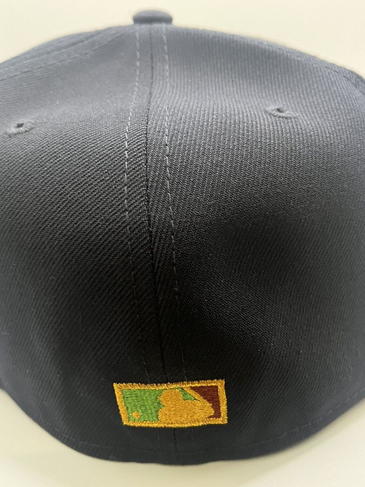 Hat Club Size 7 1/8 Hat Club Exclusive angels Para Mi Gente Size ONE SIZE - 4 Thumbnail